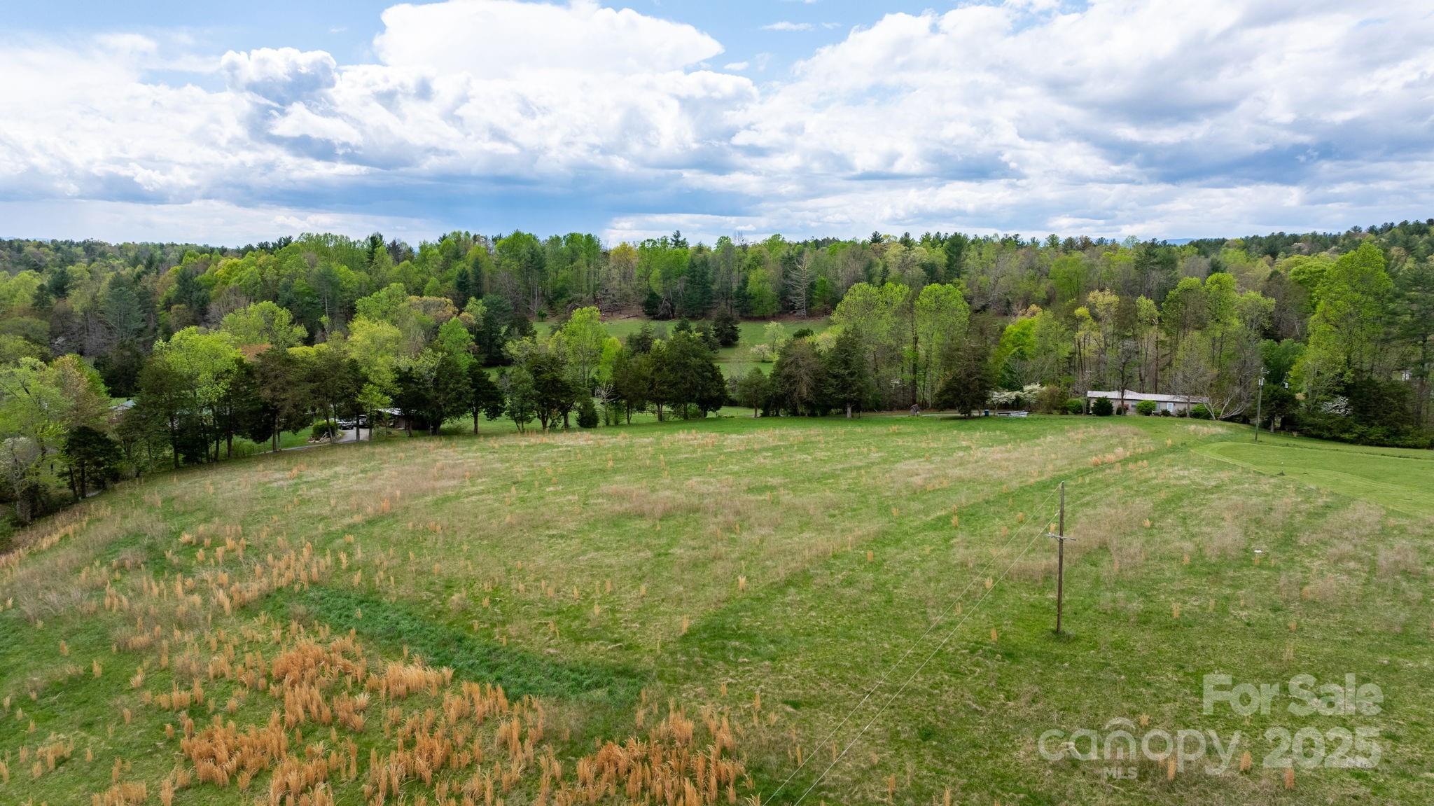 3795 Hartland Road #3 Property Photo 11