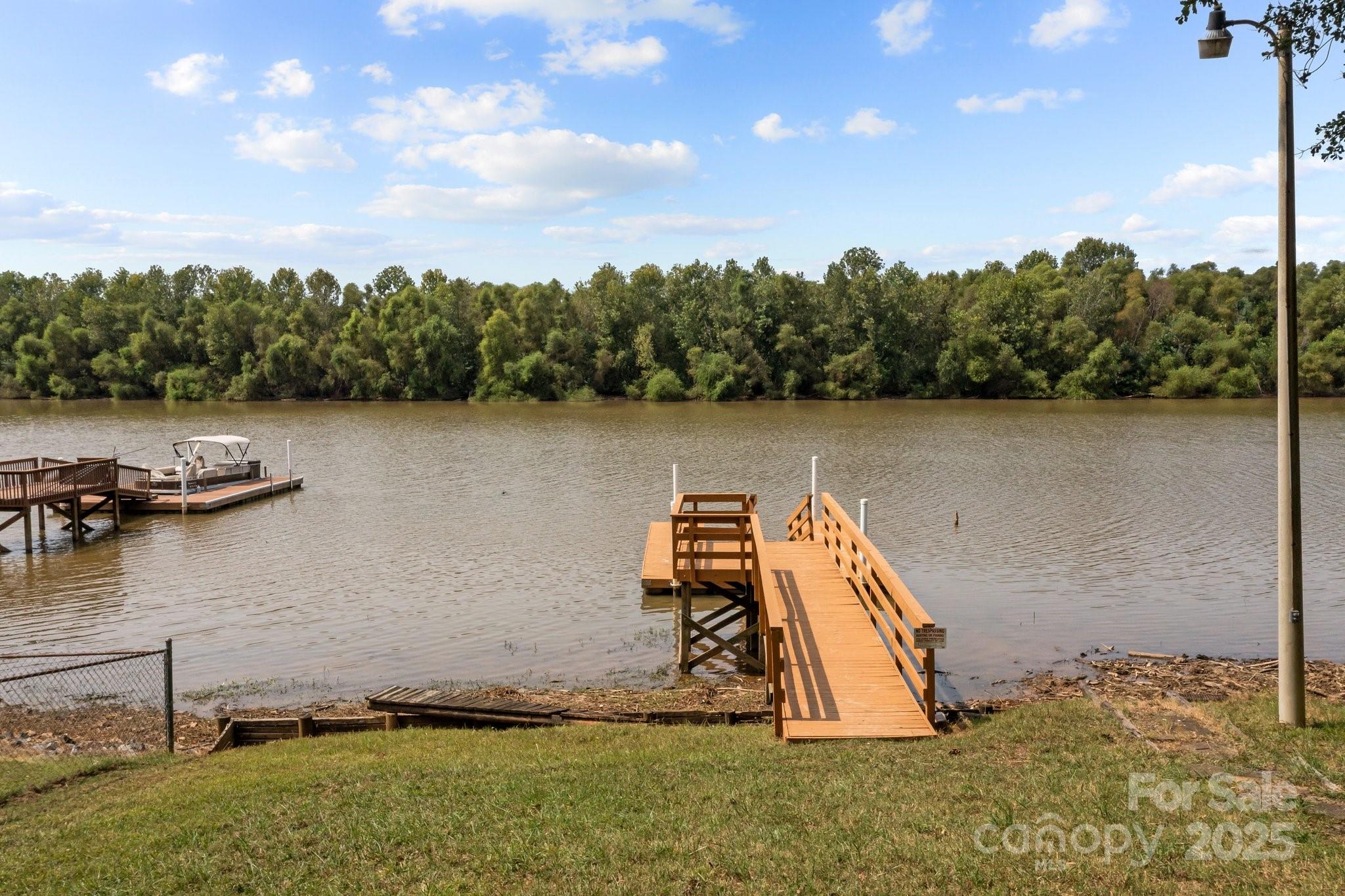 1346 Riverview Boulevard Property Photo 2