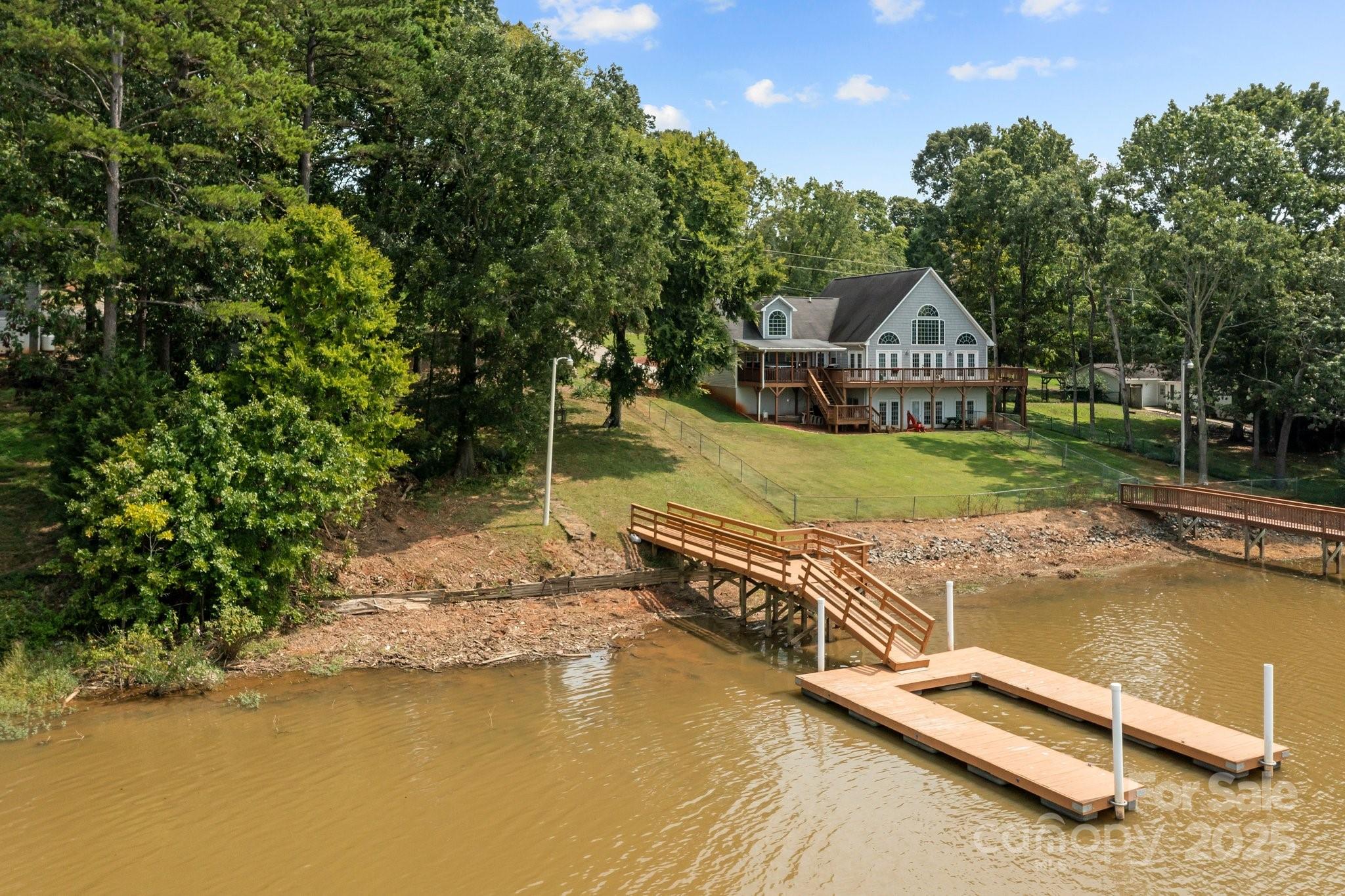 1346 Riverview Boulevard Property Photo 12
