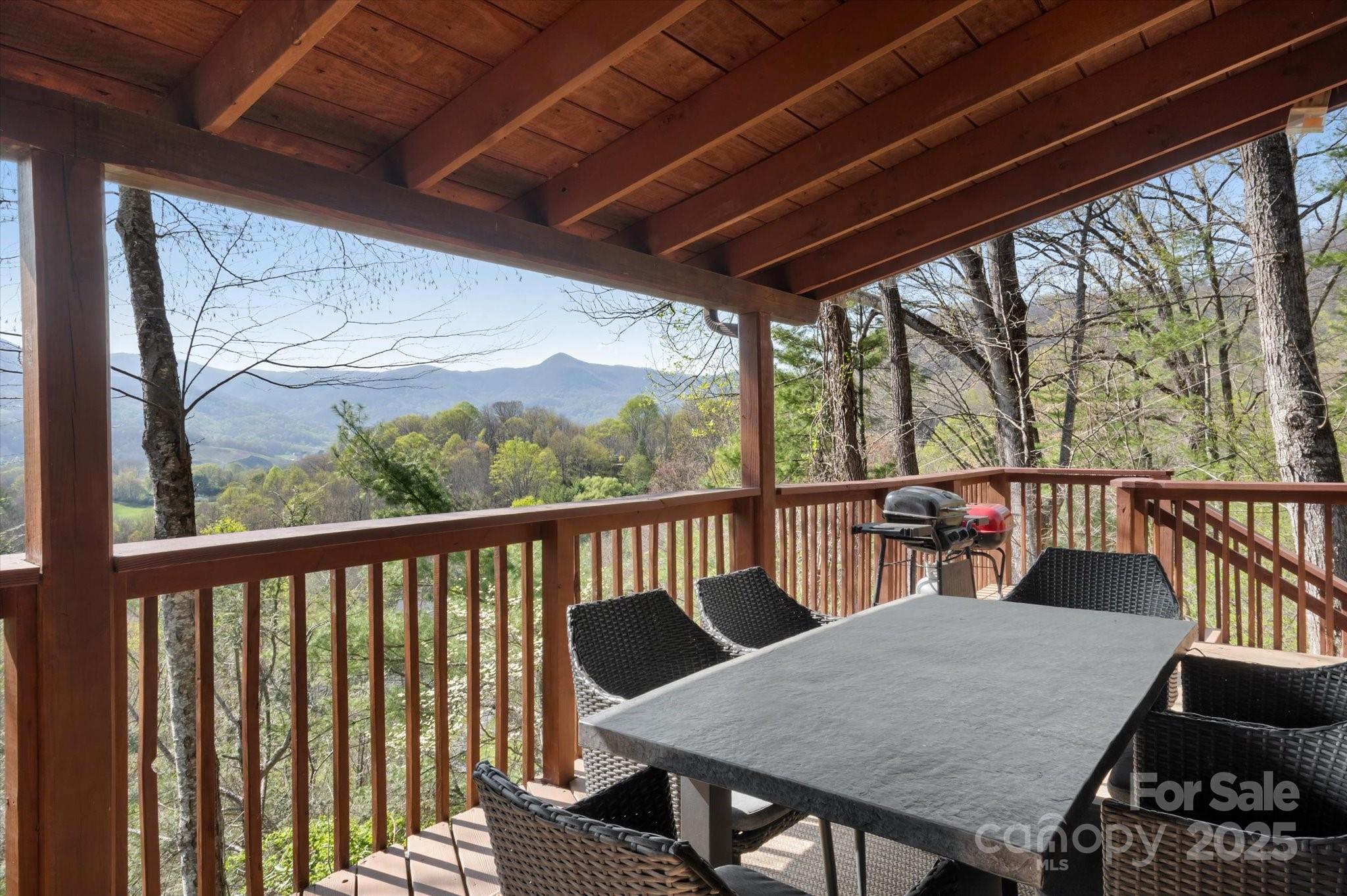 573 Countryside Drive Property Photo