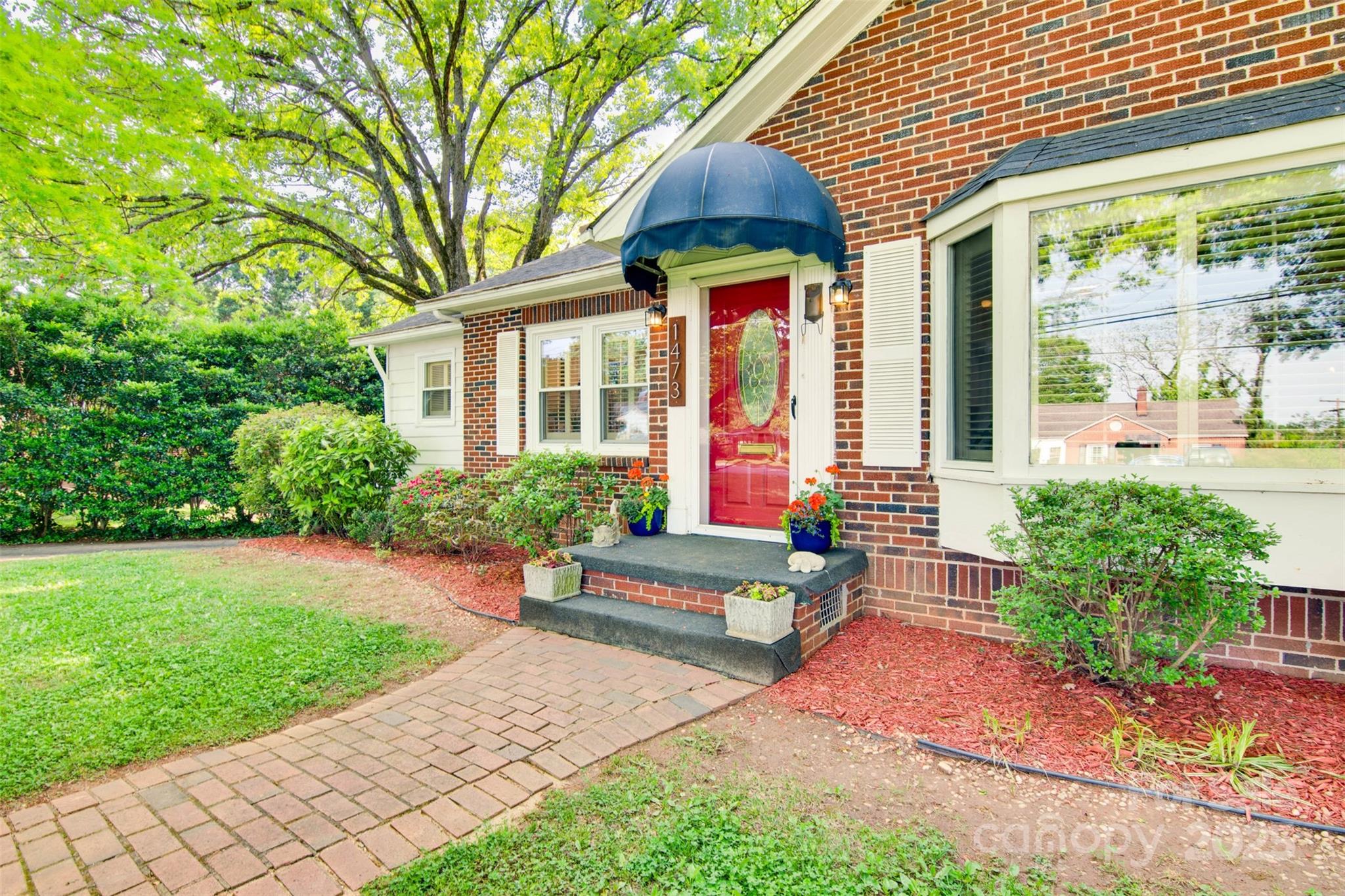 1473 12th Street Drive Property Photo