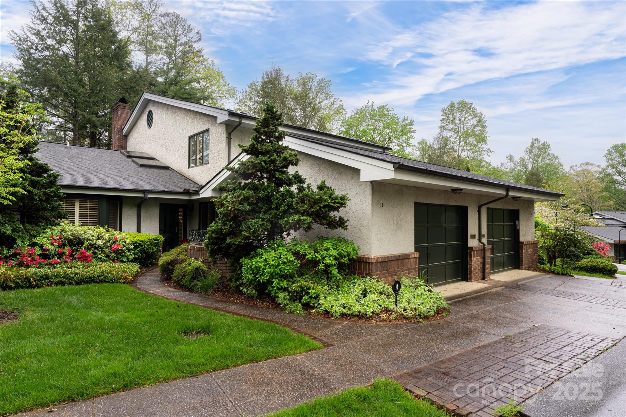 11 Bourne Lane Property Photo