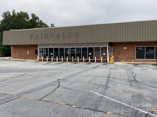 128 Fairway Shopping Center Center Property Photo 1