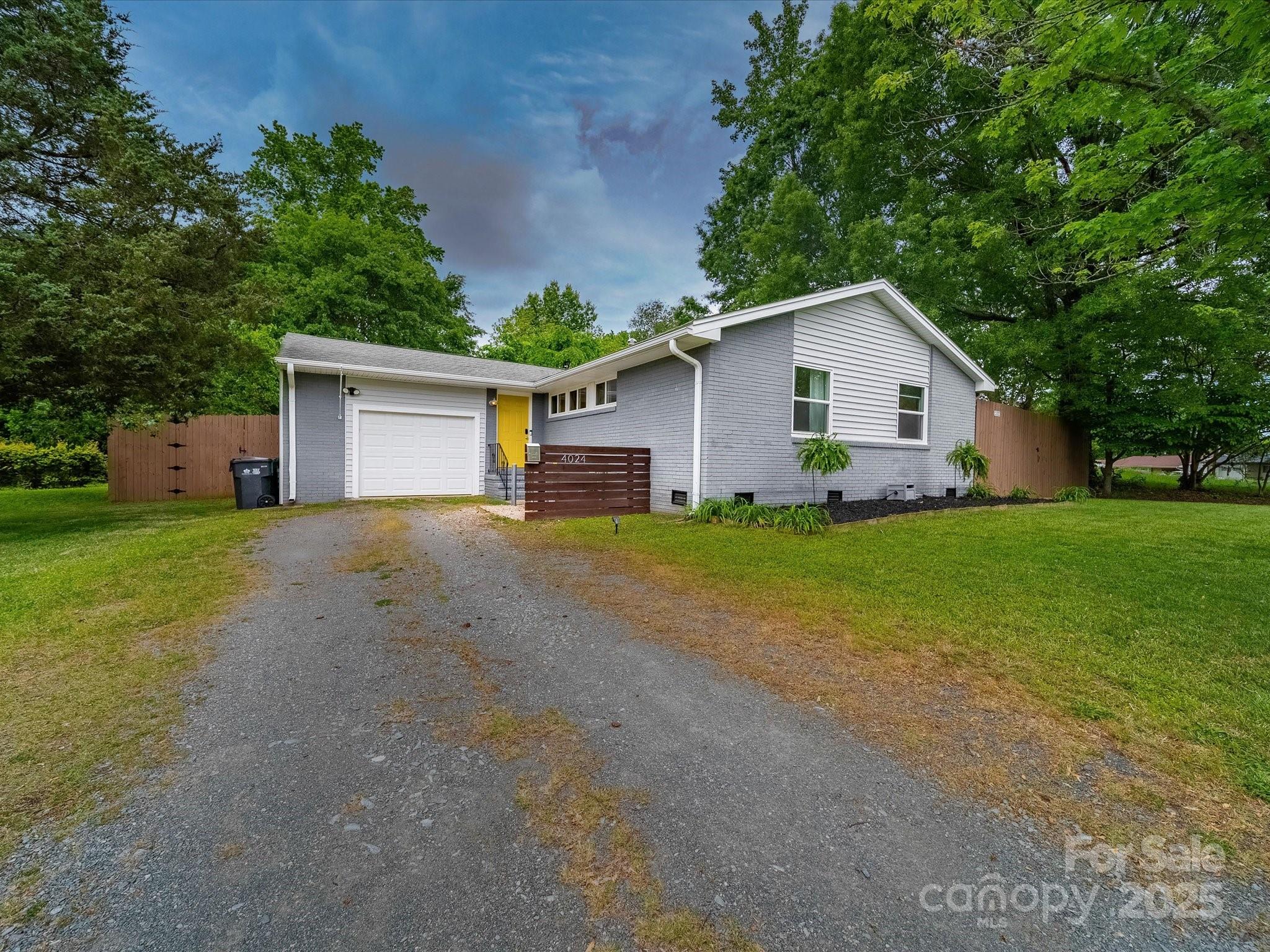 4024 Seaforth Drive Property Photo