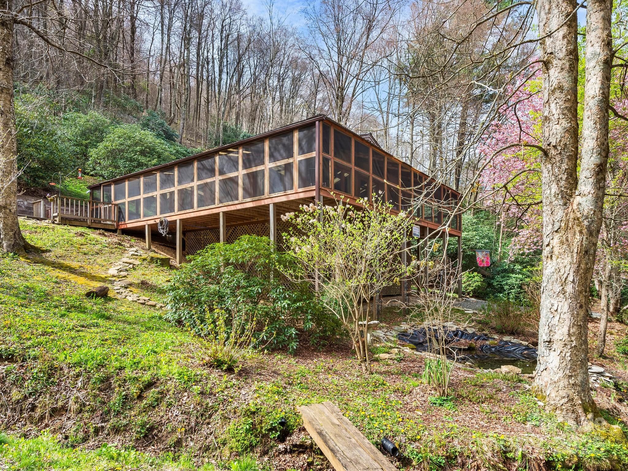 70 Fox Run Property Photo