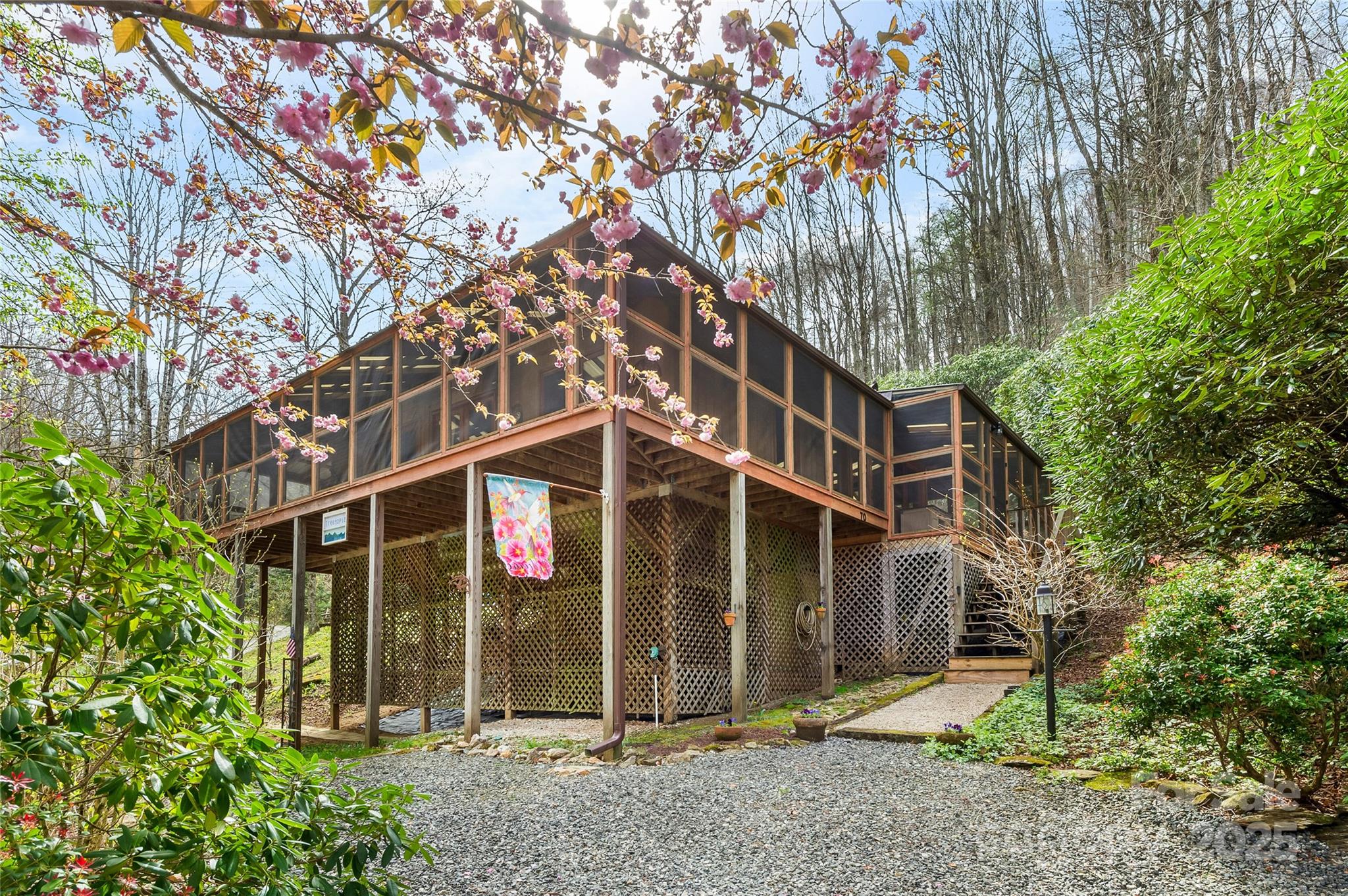 70 Fox Run Property Photo 1