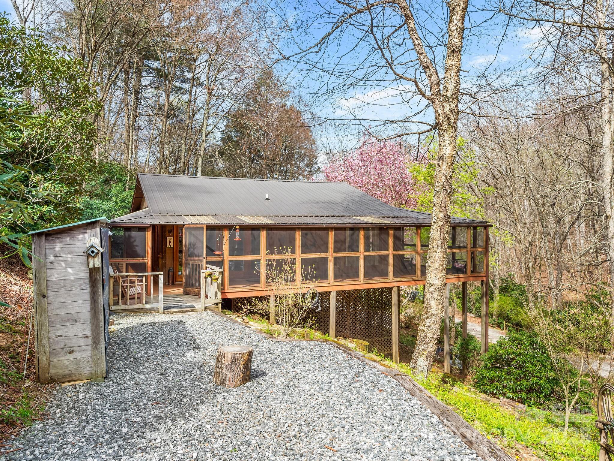 70 Fox Run Property Photo 3