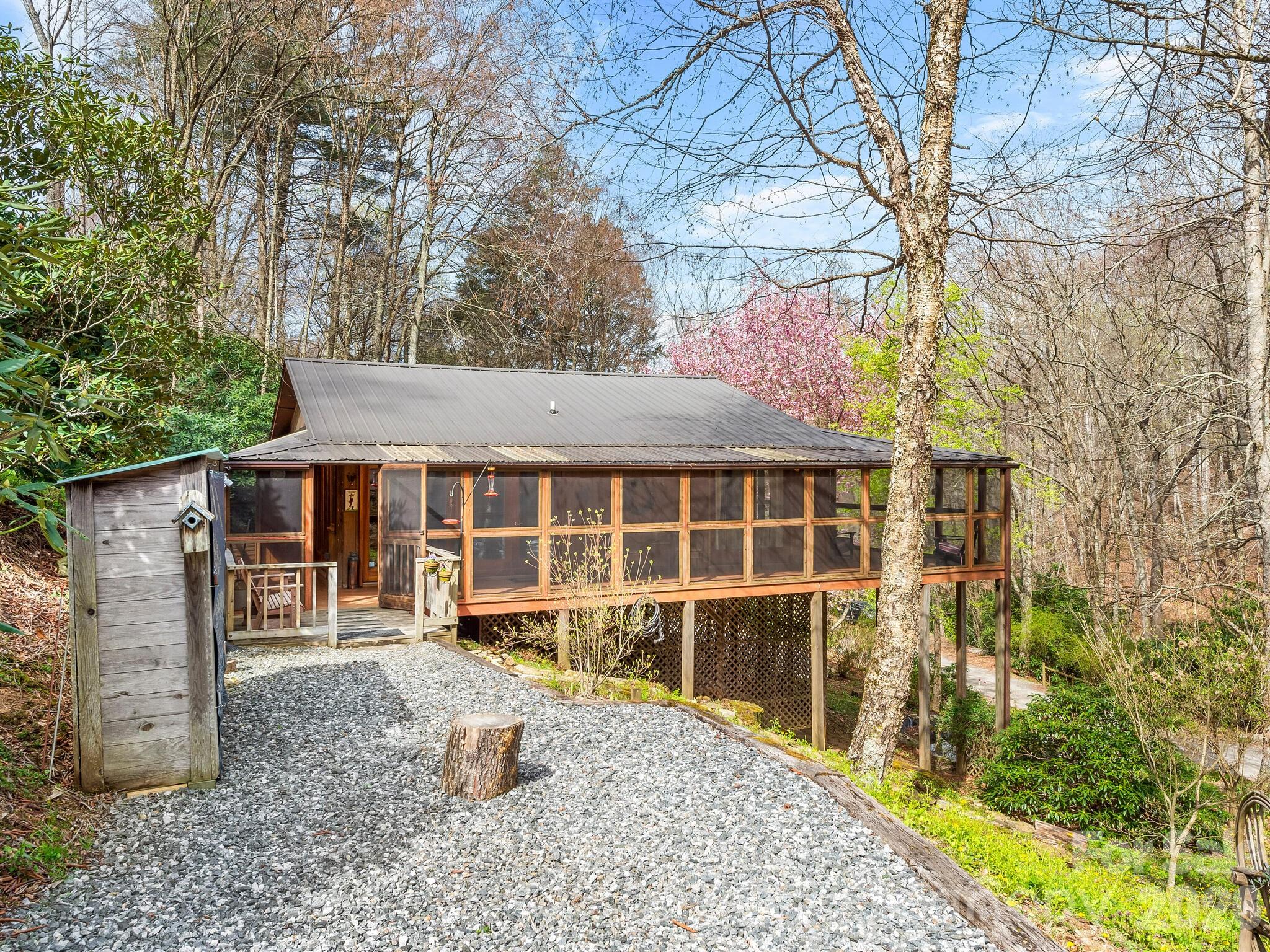 70 Fox Run Property Photo 3