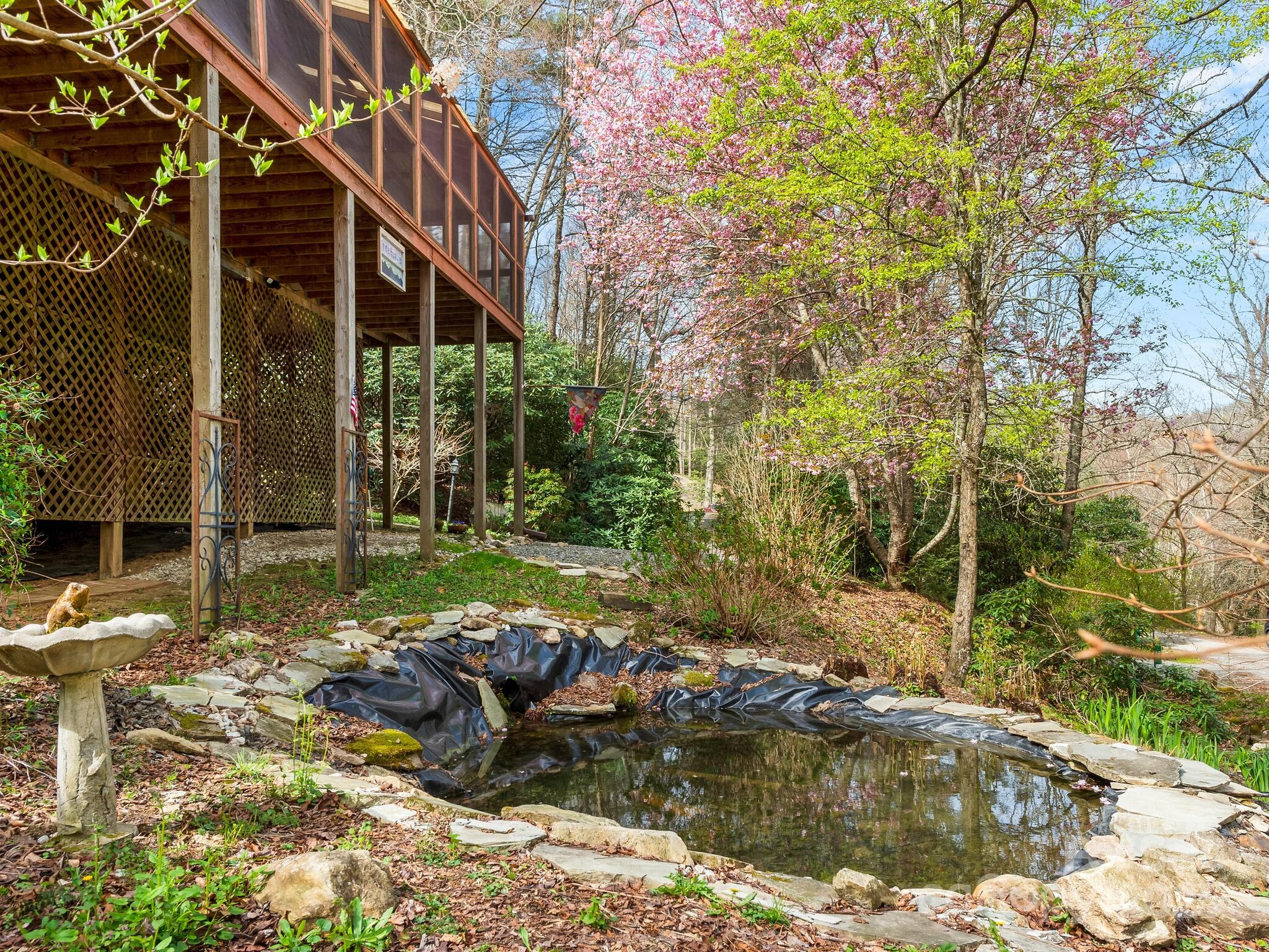 70 Fox Run Property Photo 24