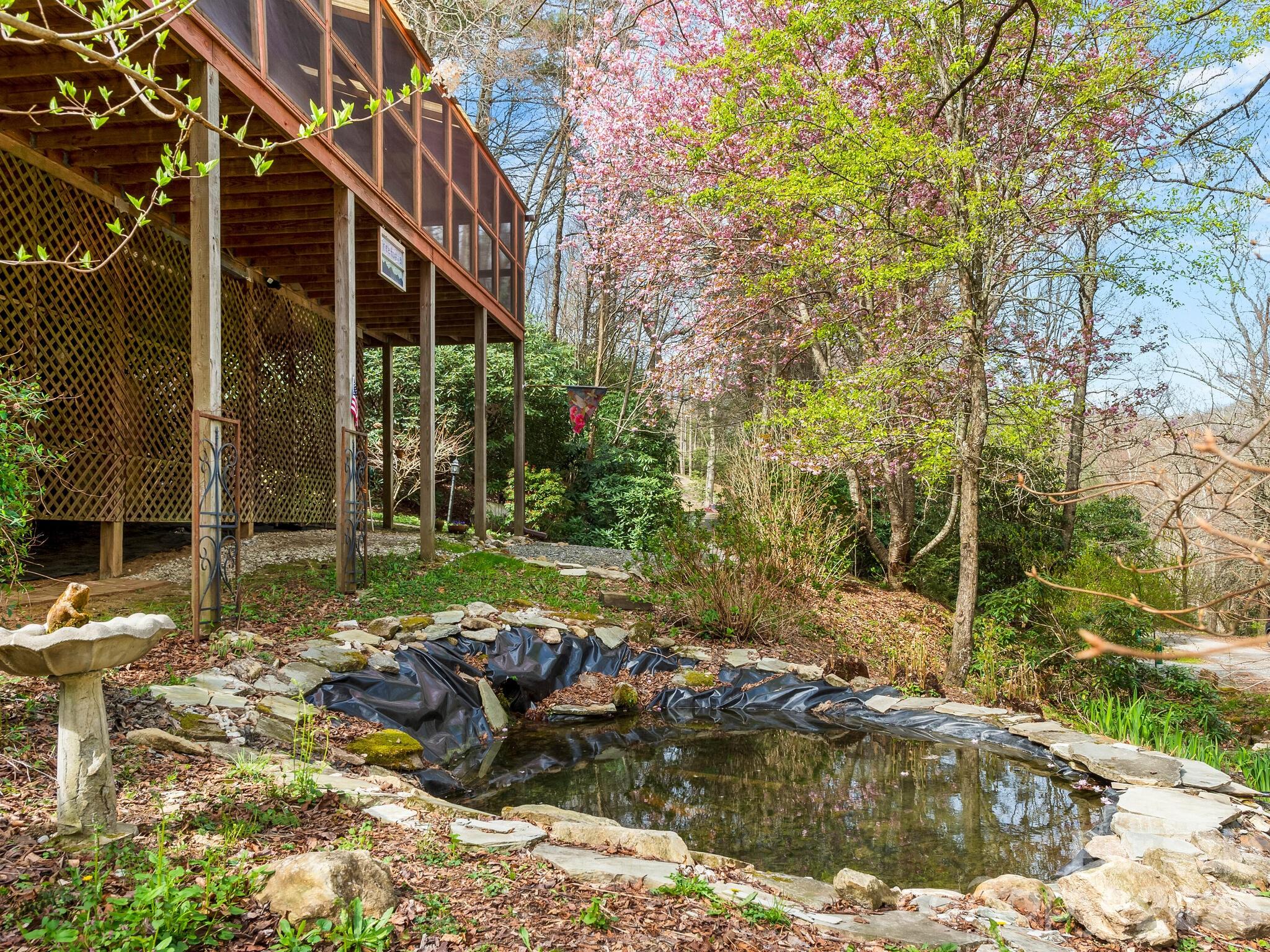70 Fox Run Property Photo 24
