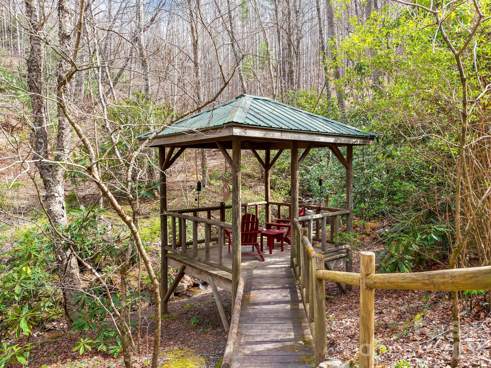70 Fox Run Property Photo 25