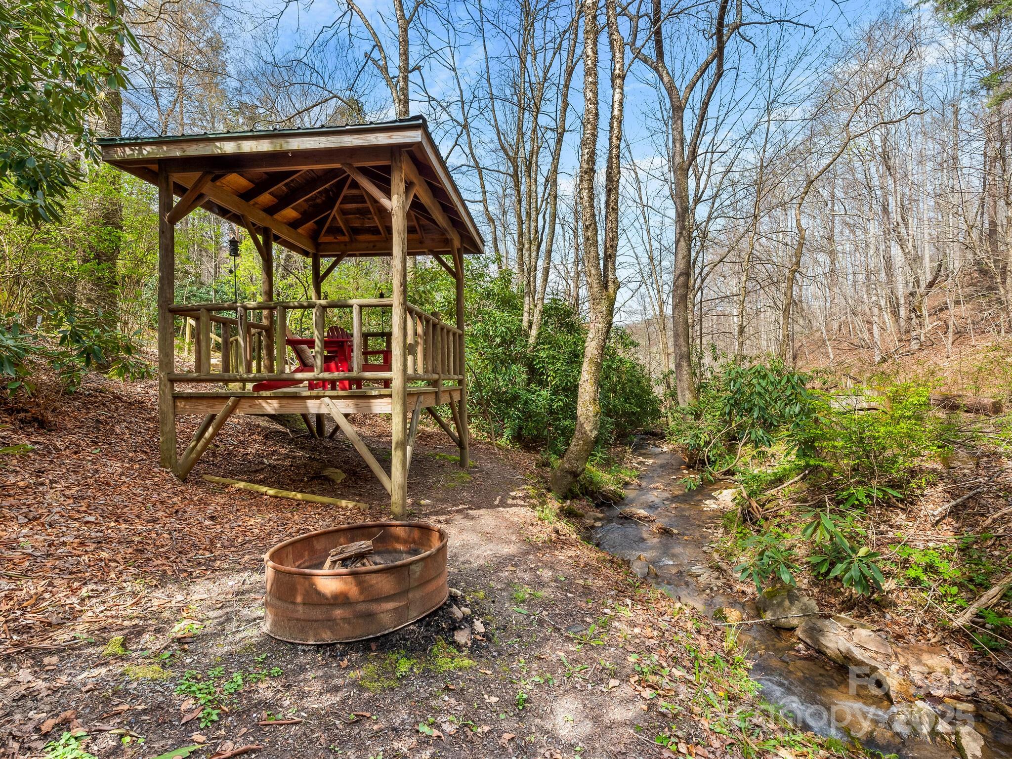 70 Fox Run Property Photo 29
