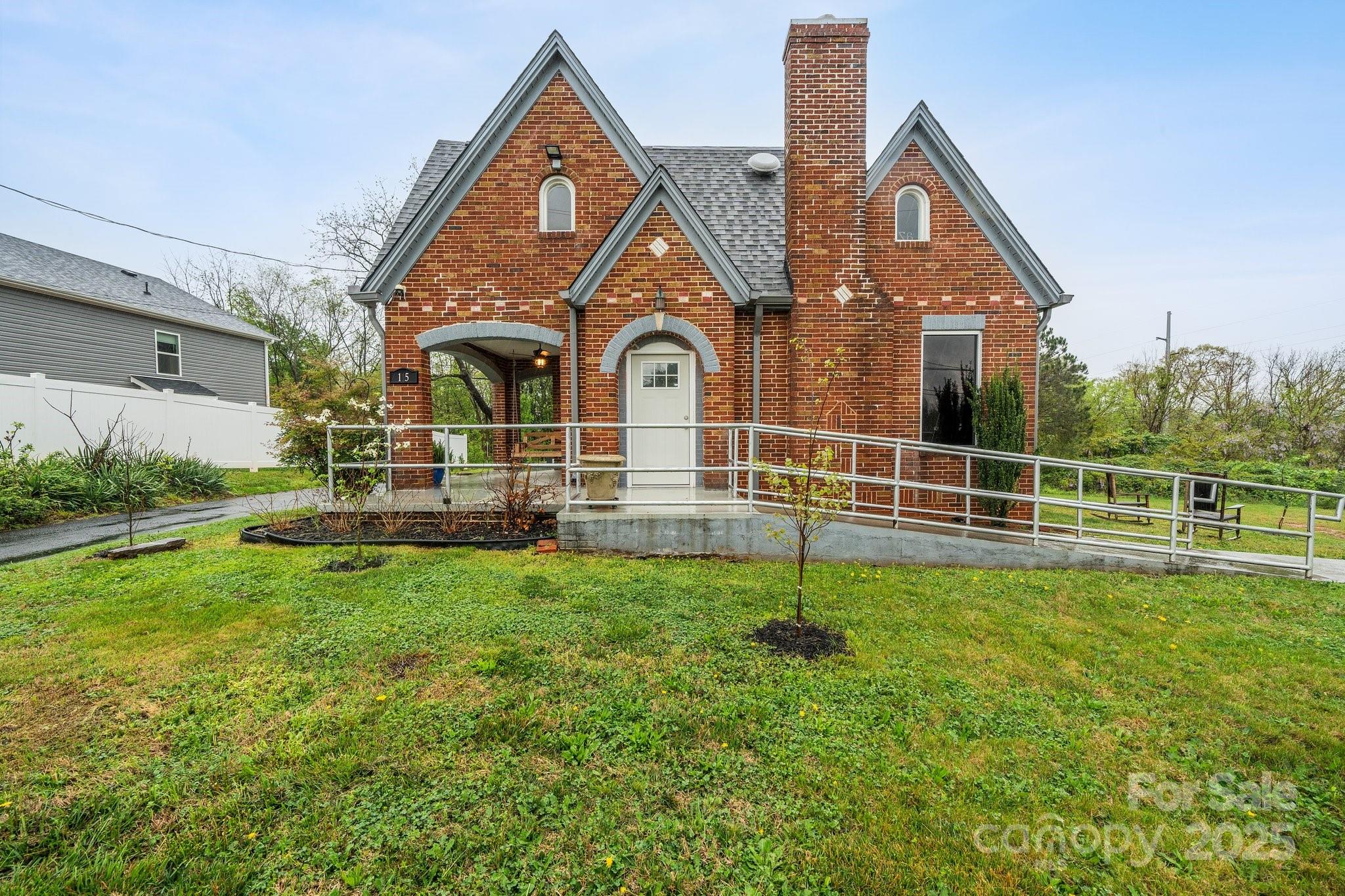 115 12th Street Property Photo