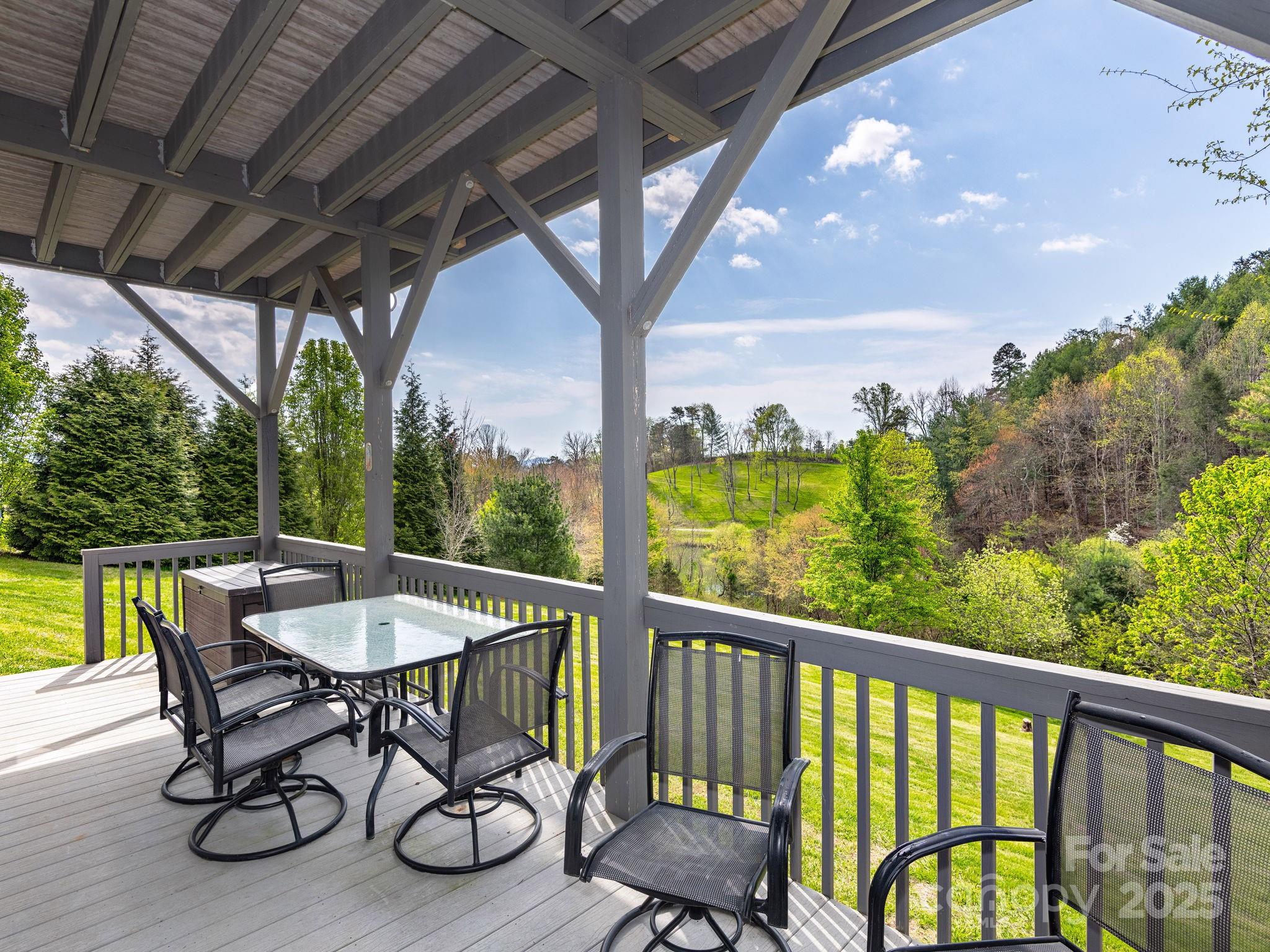 29 Enchanted Oak Lane Property Photo
