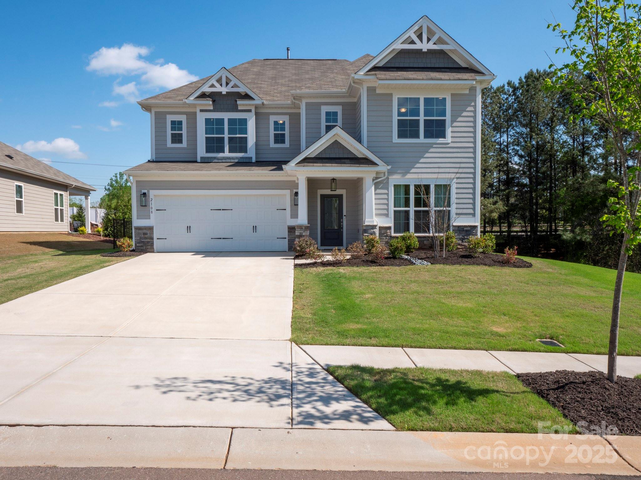 2108 Sabra Street Property Photo