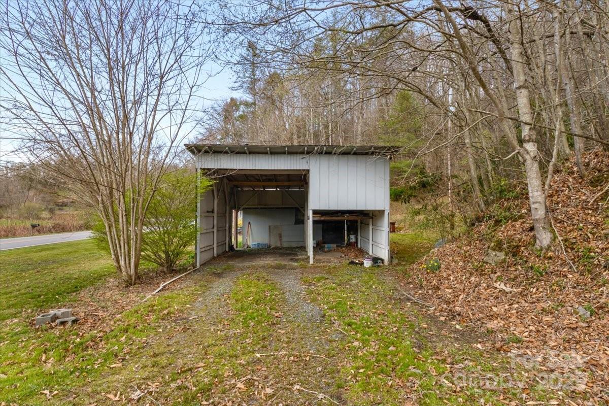 3722/3724 Walnut Creek Road Property Photo 8