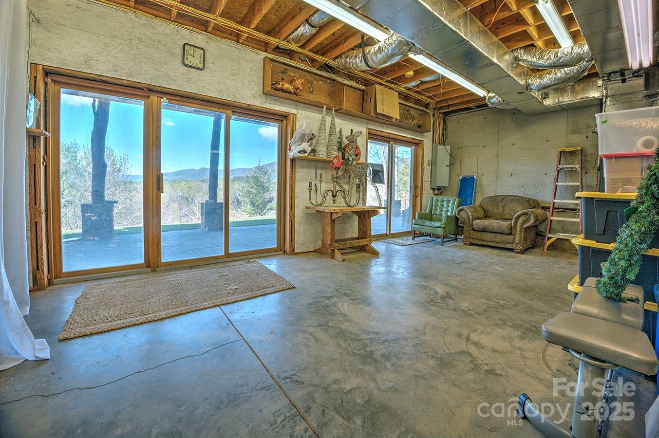 723 N Highland Road Property Photo 16