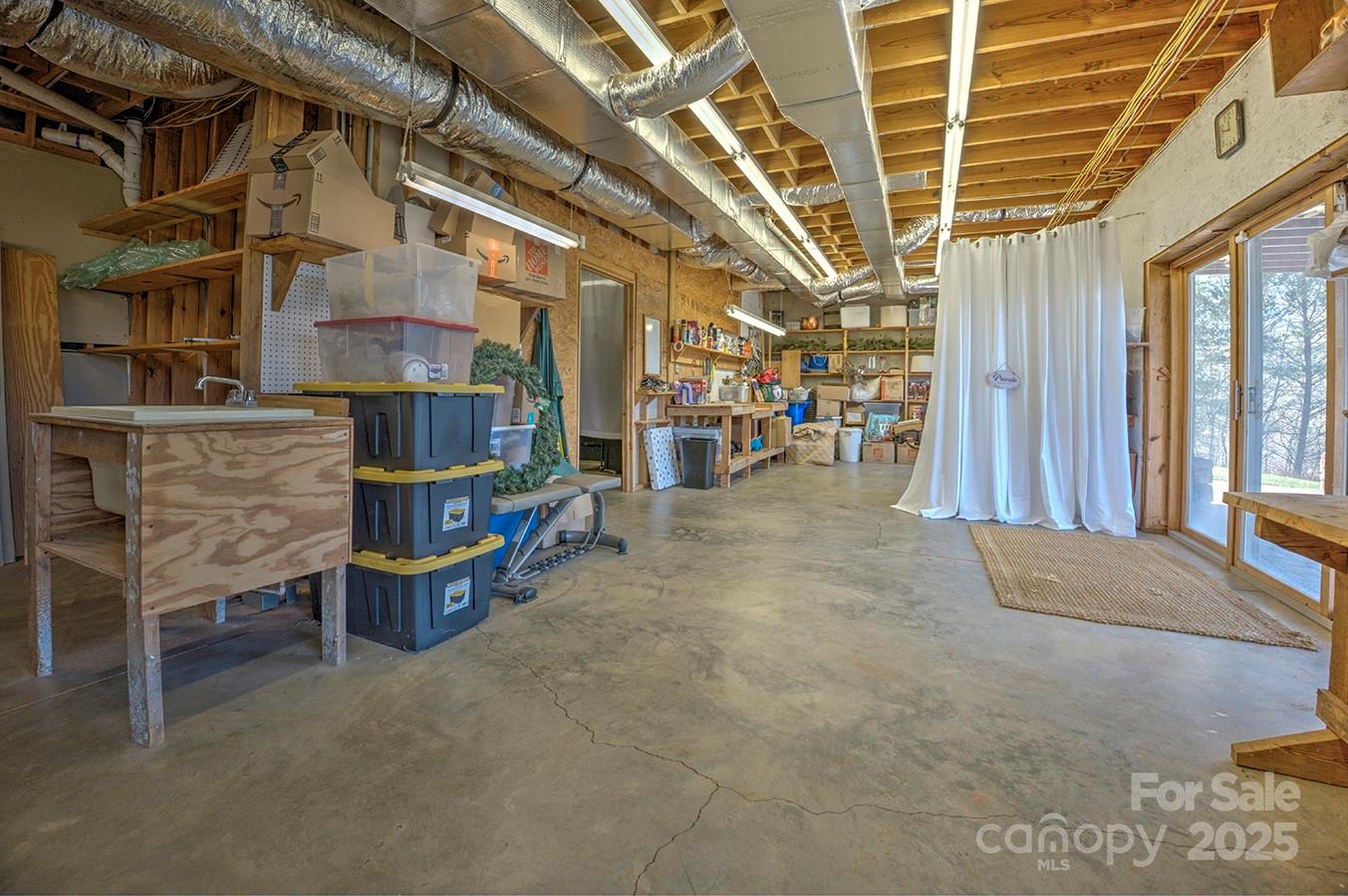 723 N Highland Road Property Photo 18