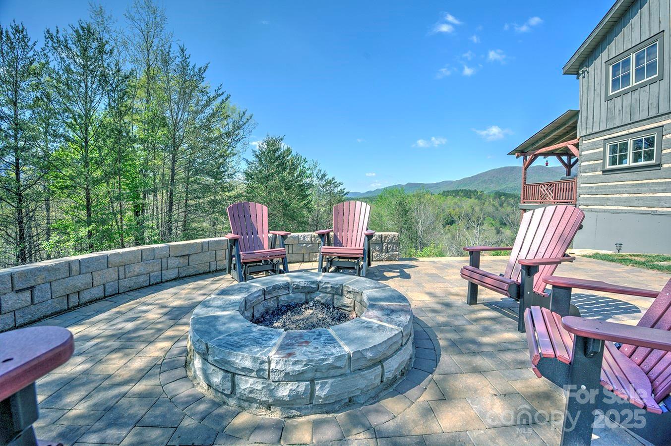 723 N Highland Road Property Photo 21