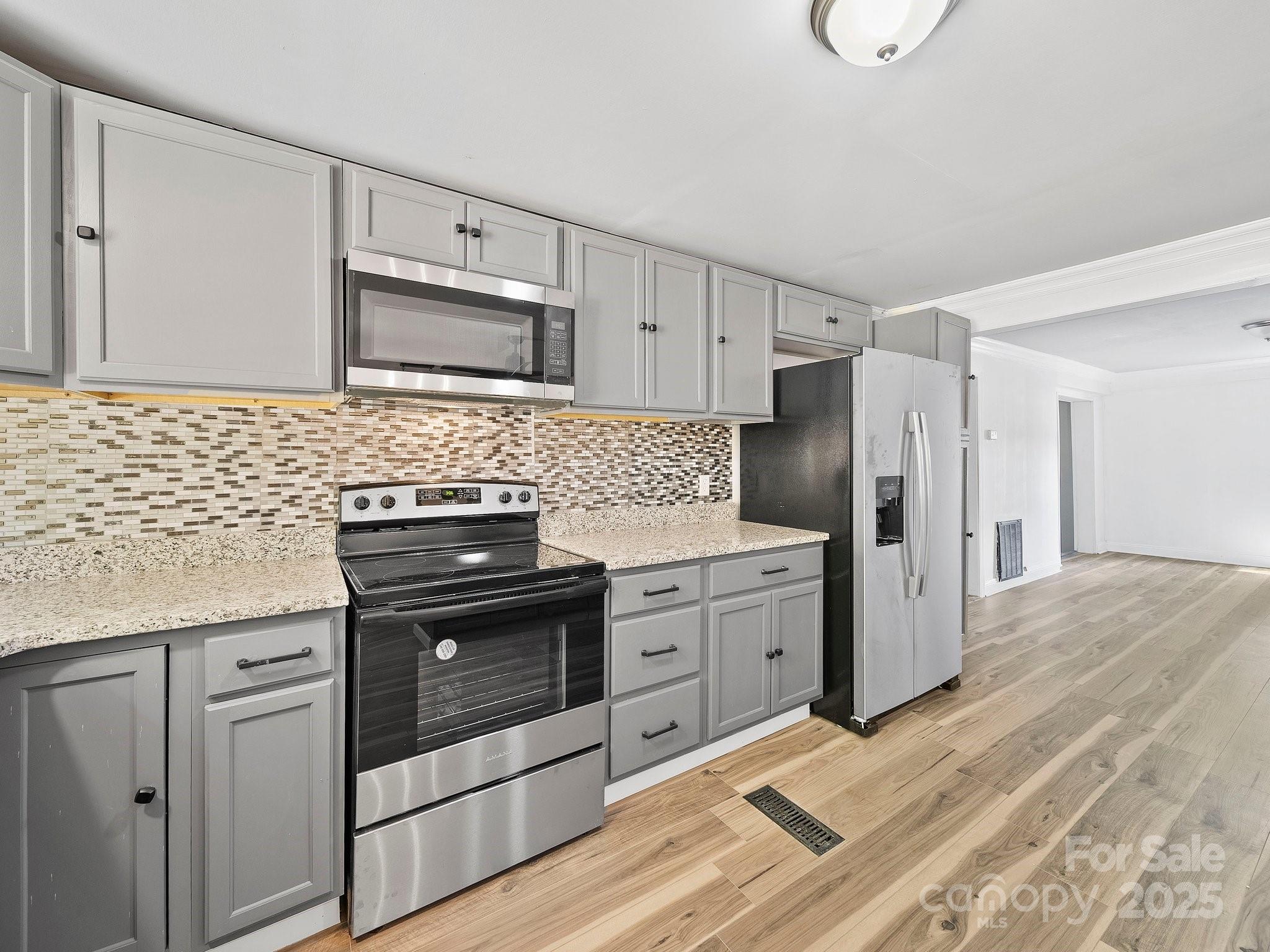308 E Miller Street 1 Property Photo 12