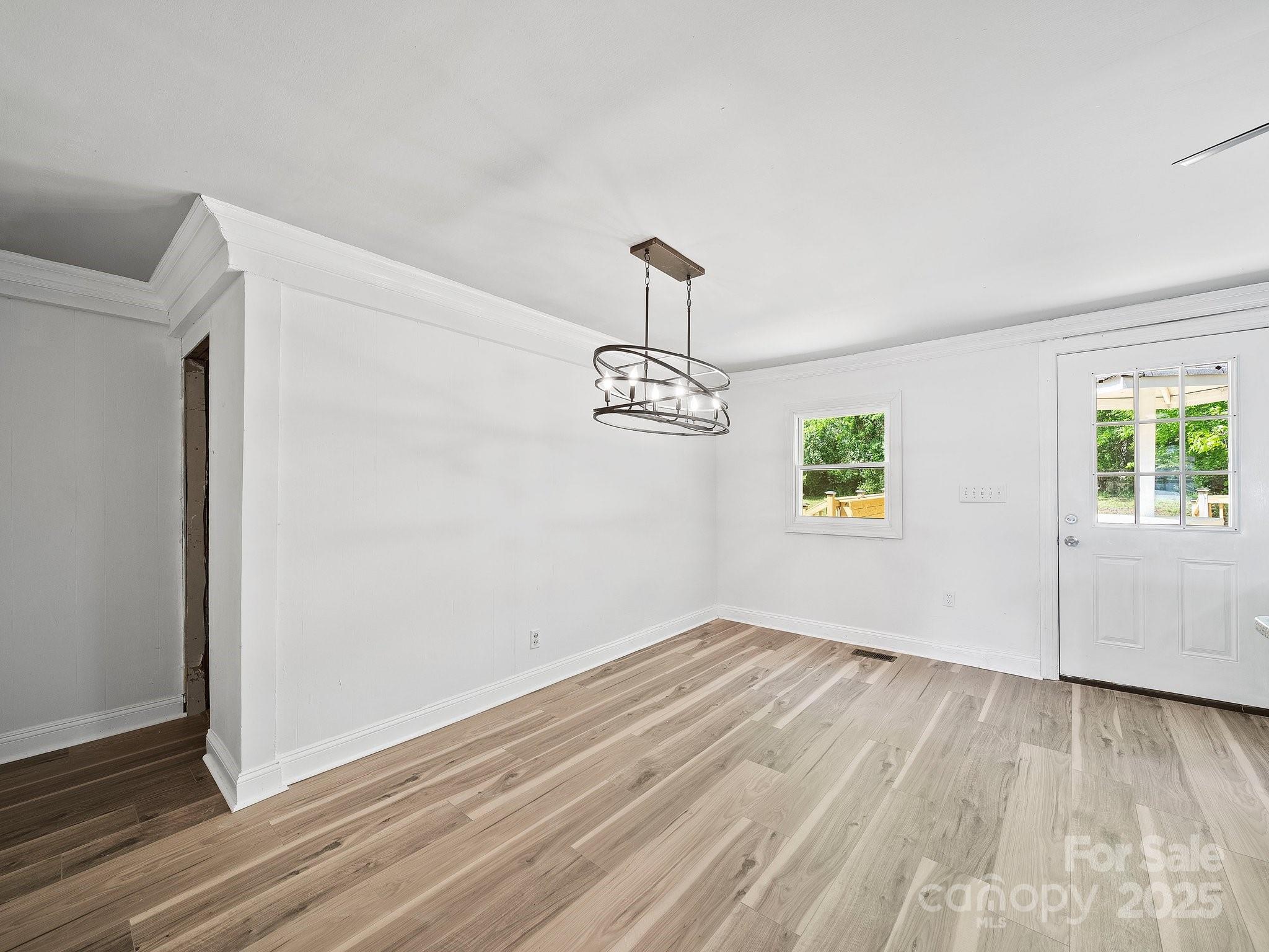 308 E Miller Street 1 Property Photo 17