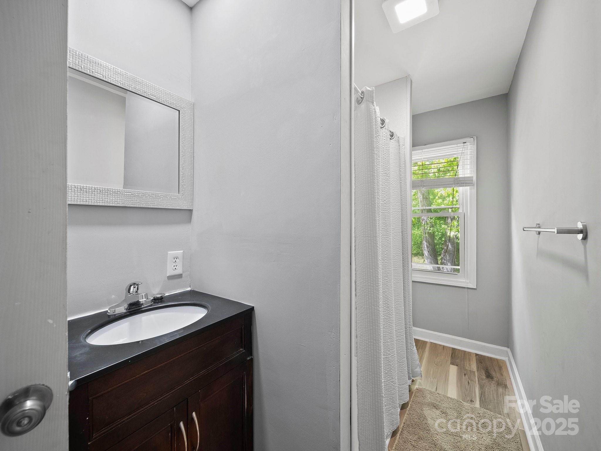 308 E Miller Street 1 Property Photo 32
