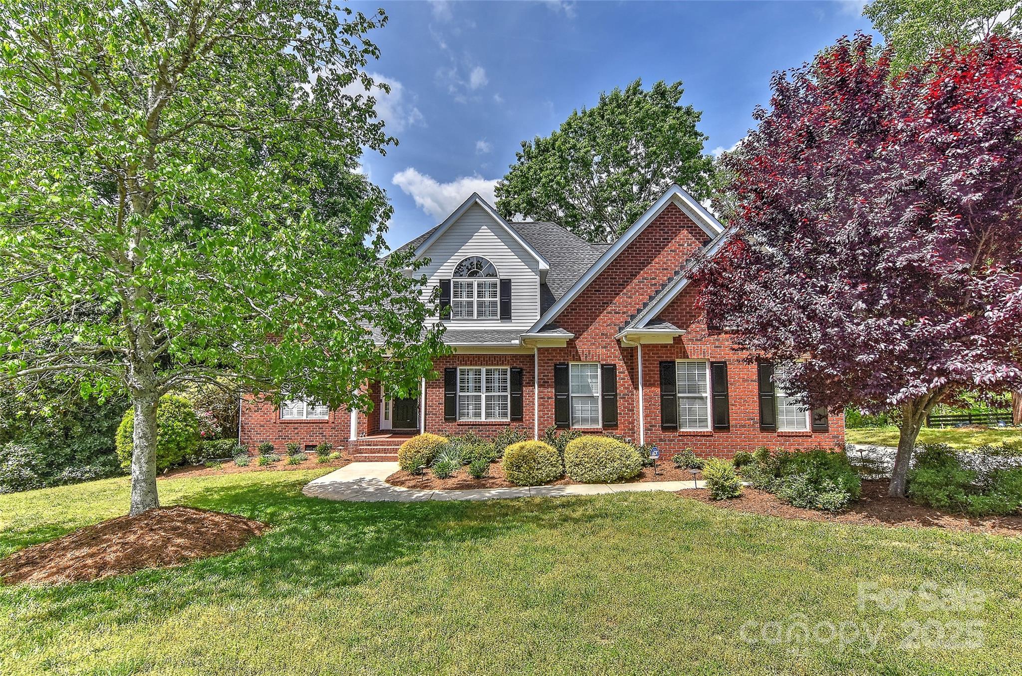 1090 Heather Glen Drive Property Photo