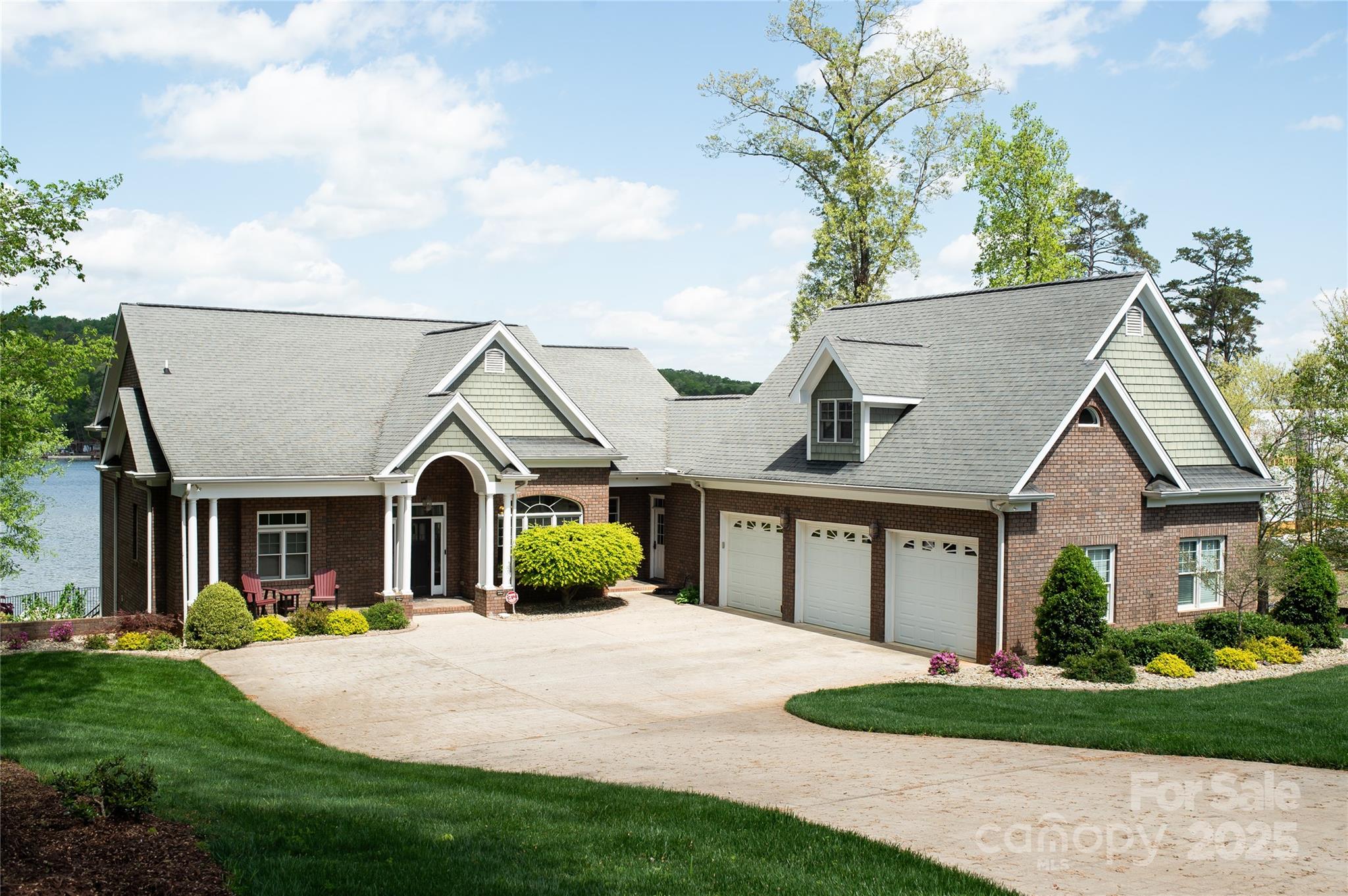 447 Shagbark Court Property Photo