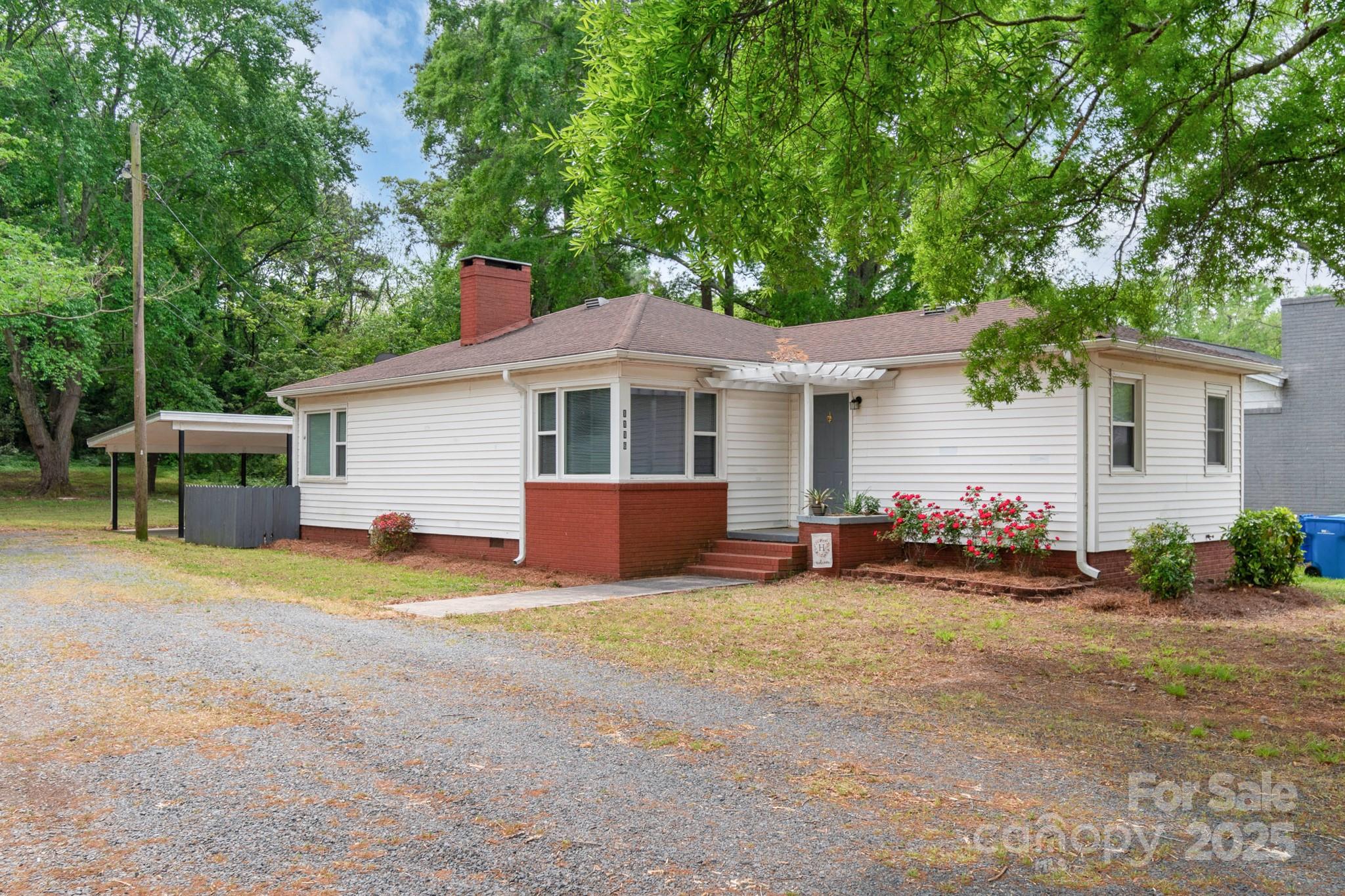 1116 Montgomery Avenue Property Photo 1