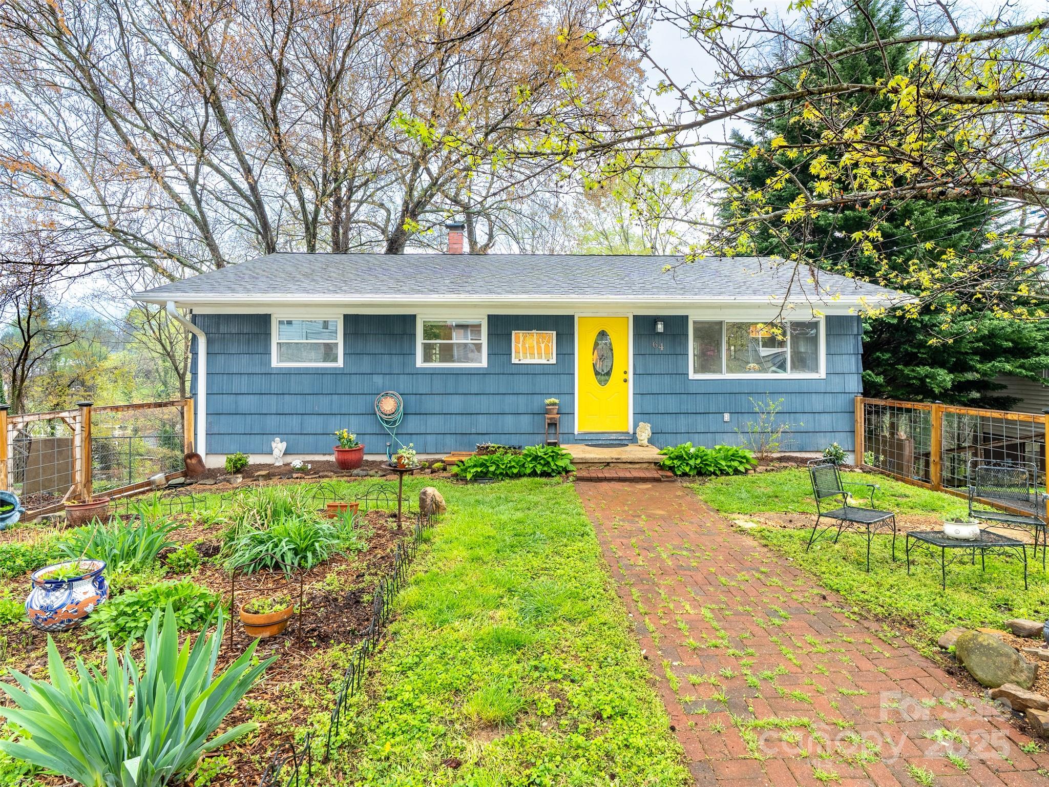 64 Greeley Street Property Photo