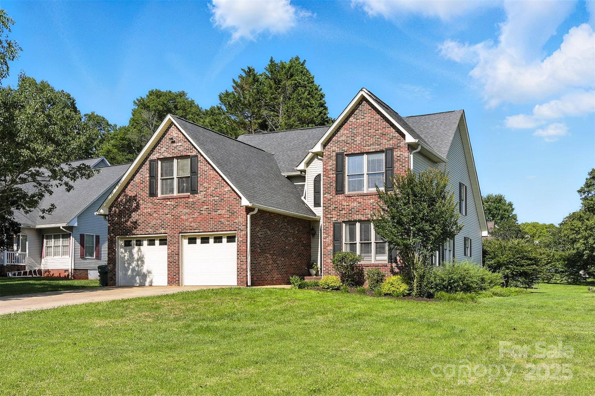 1050 Merrywood Drive Property Photo 1