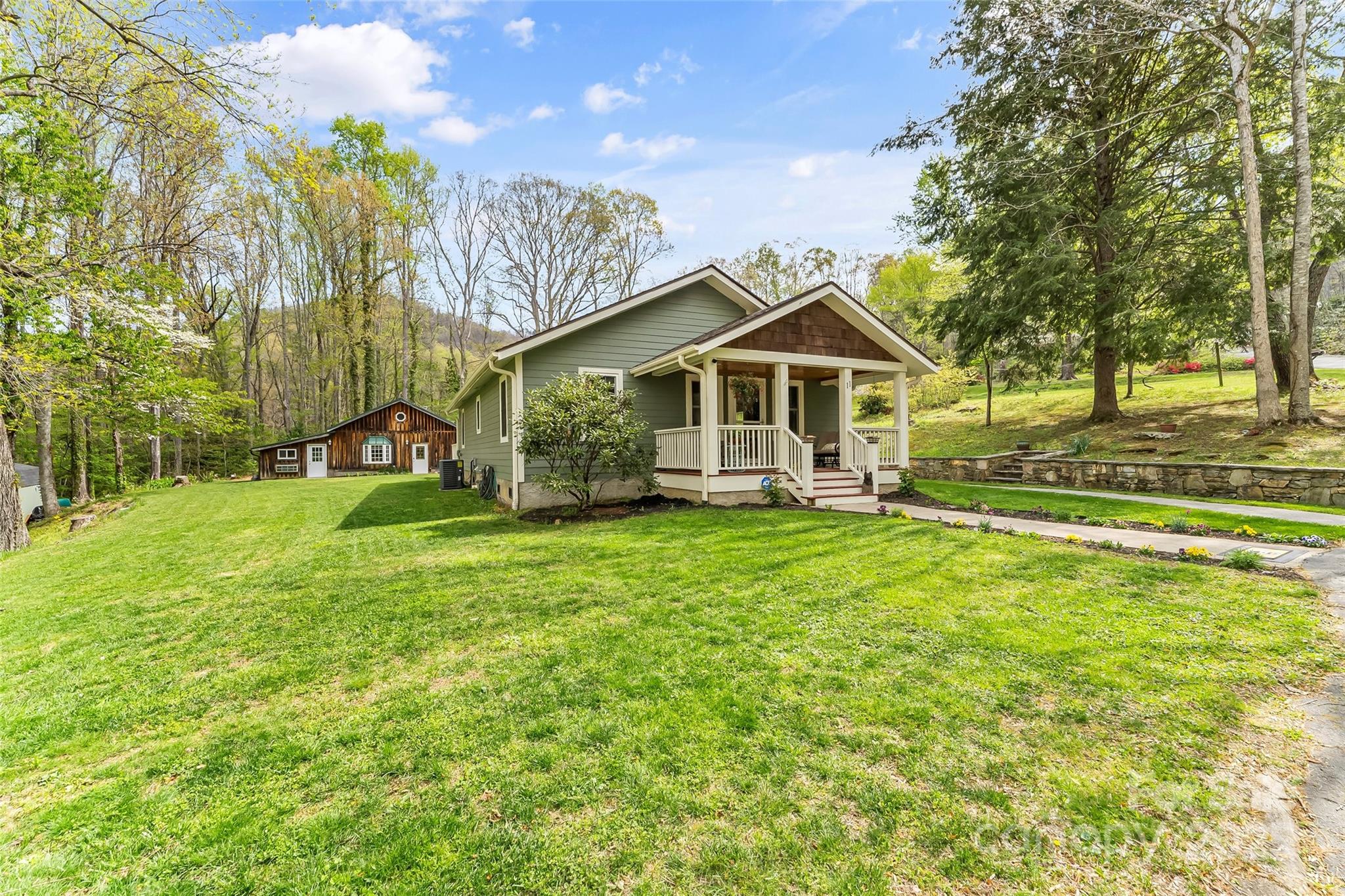 11 Hunting Lodge Drive Property Photo