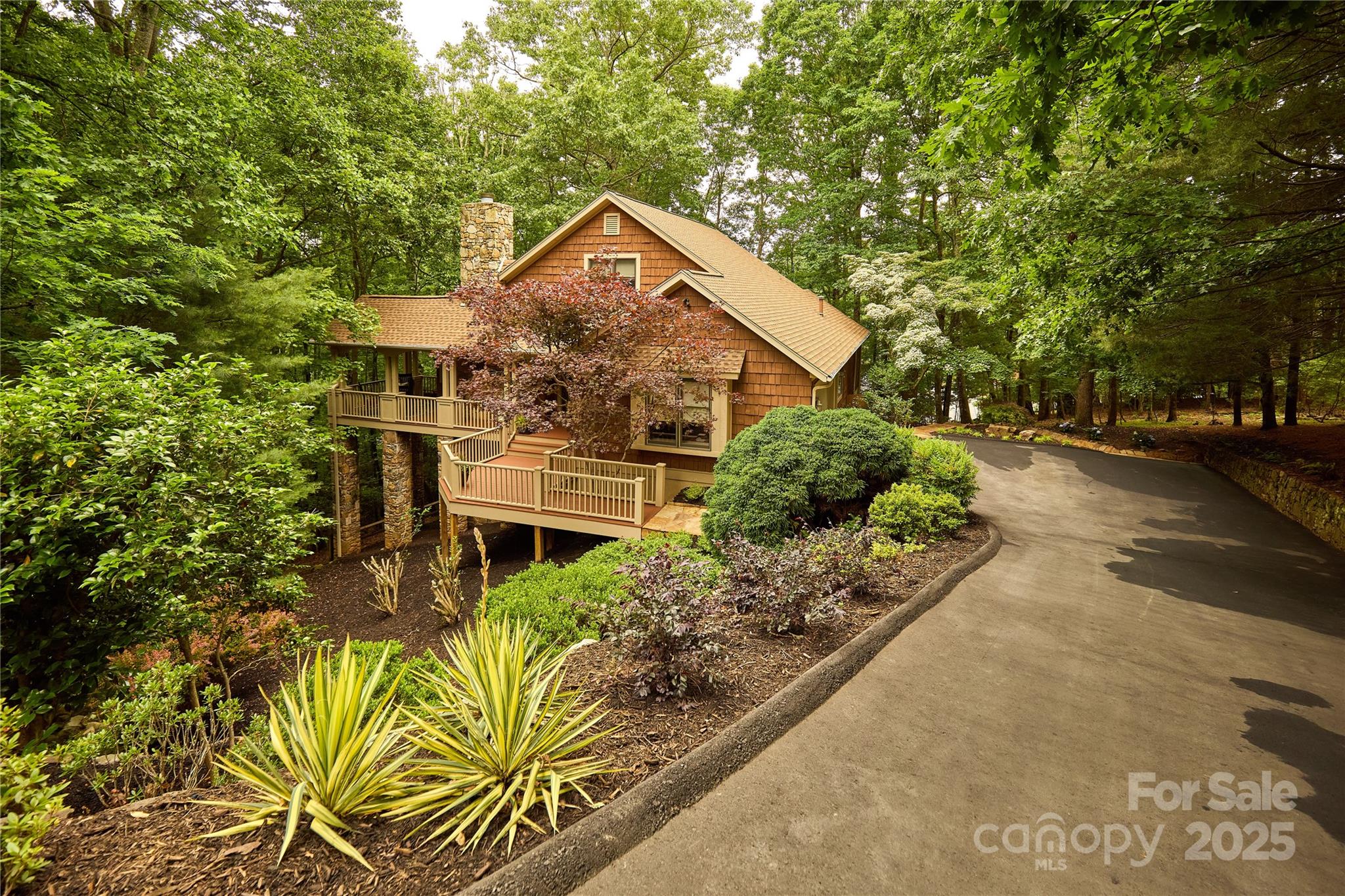 201 W Chimney Crossing Property Photo