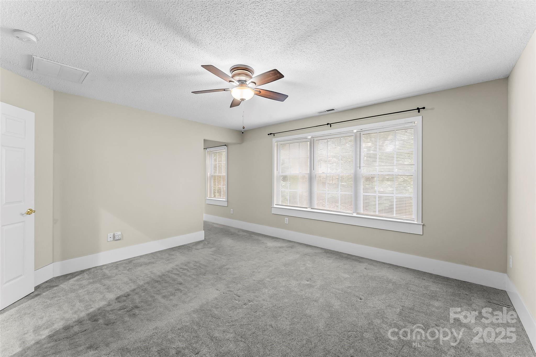 95 Wildwood Forest Lane Property Photo 10