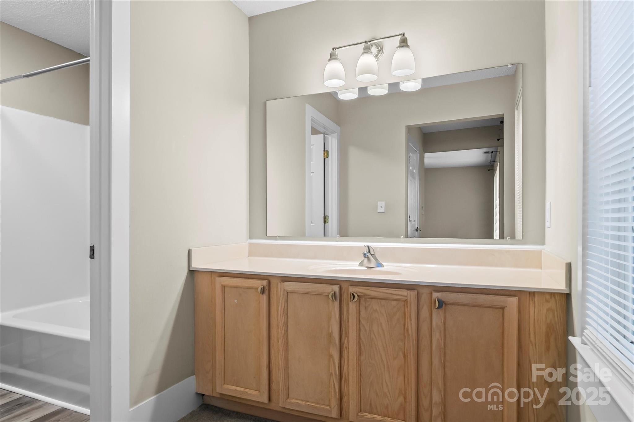 95 Wildwood Forest Lane Property Photo 11