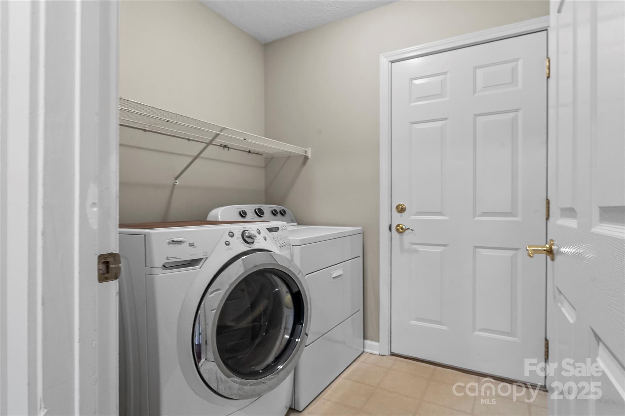 95 Wildwood Forest Lane Property Photo 14