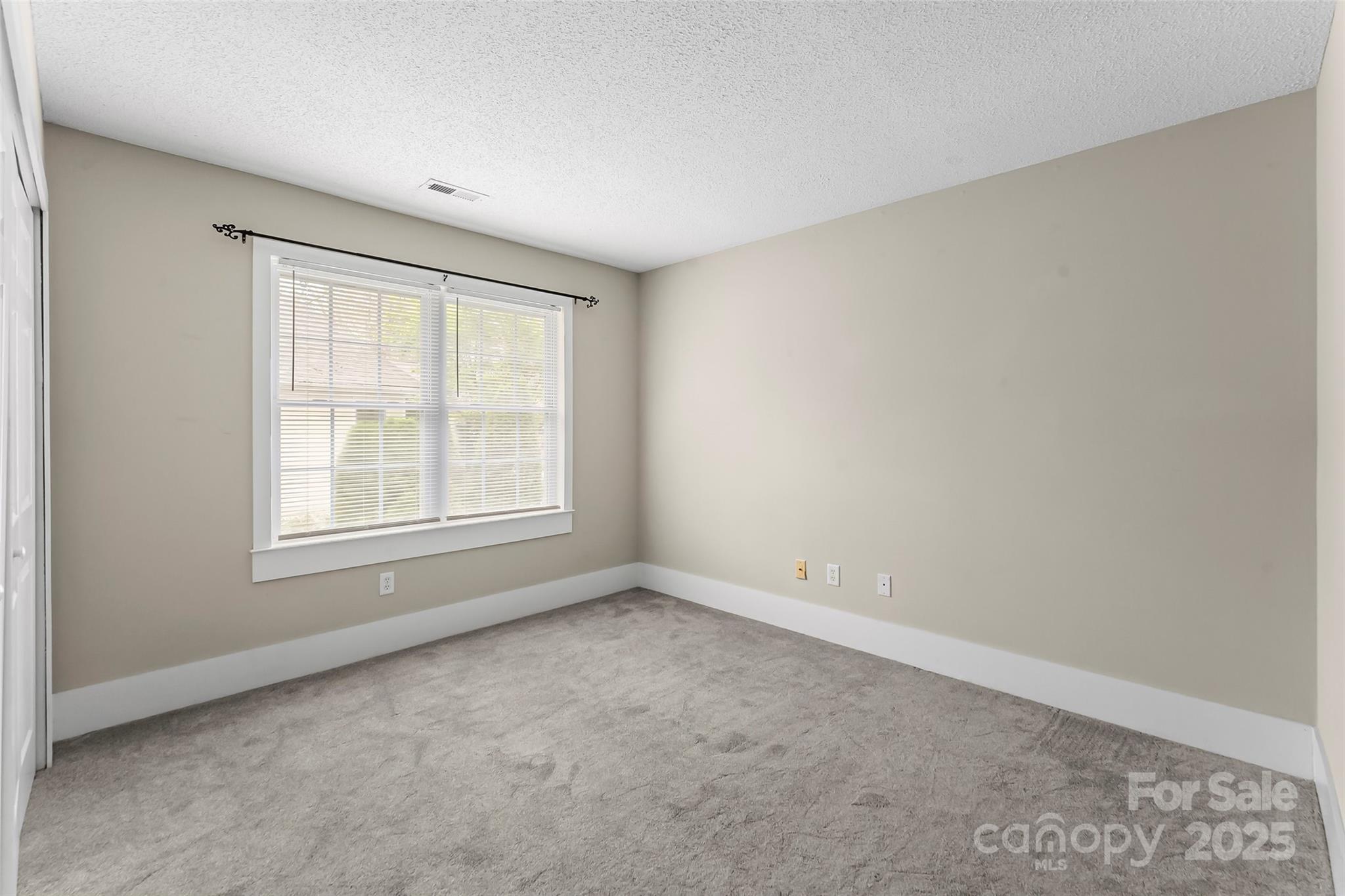 95 Wildwood Forest Lane Property Photo 16