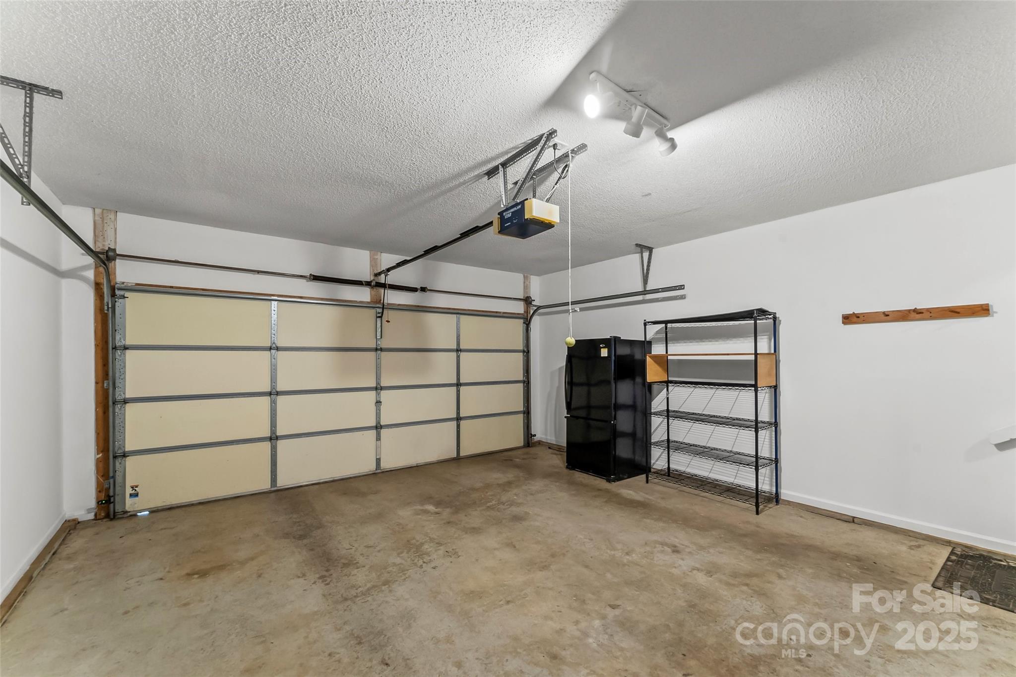 95 Wildwood Forest Lane Property Photo 17