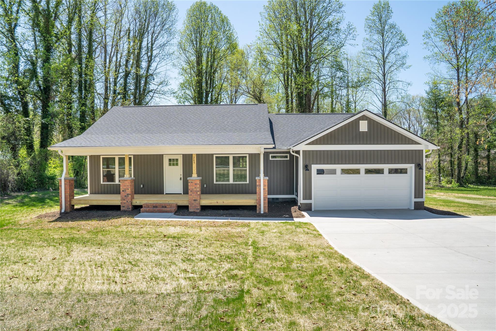 East Flat Rock Real Estate Listings Main Image