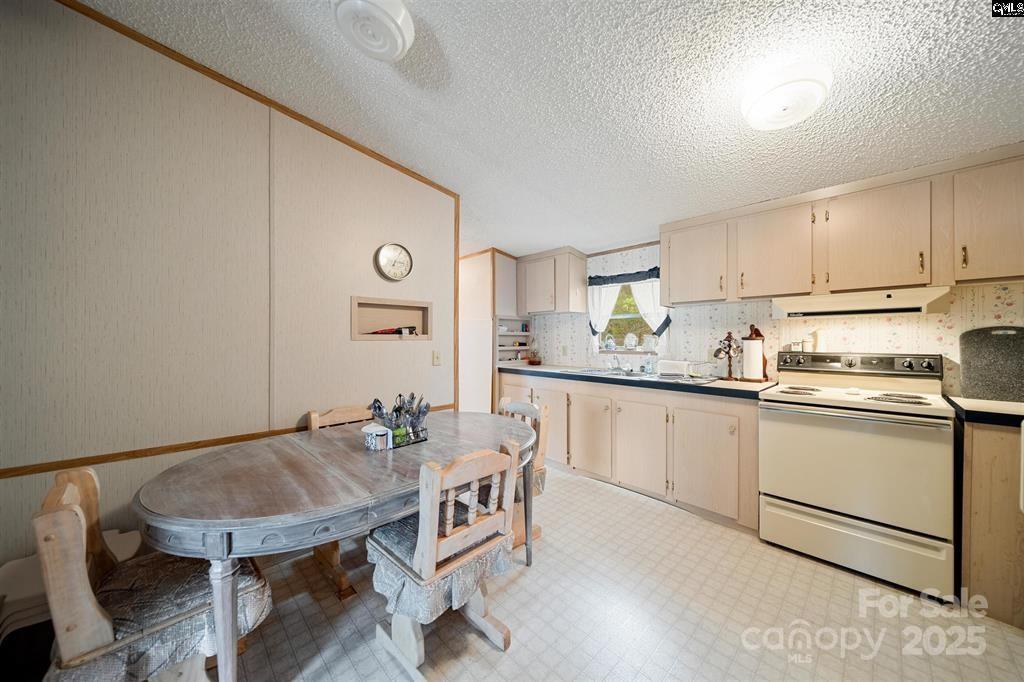 2342 Beaver Creek Road Property Photo 9