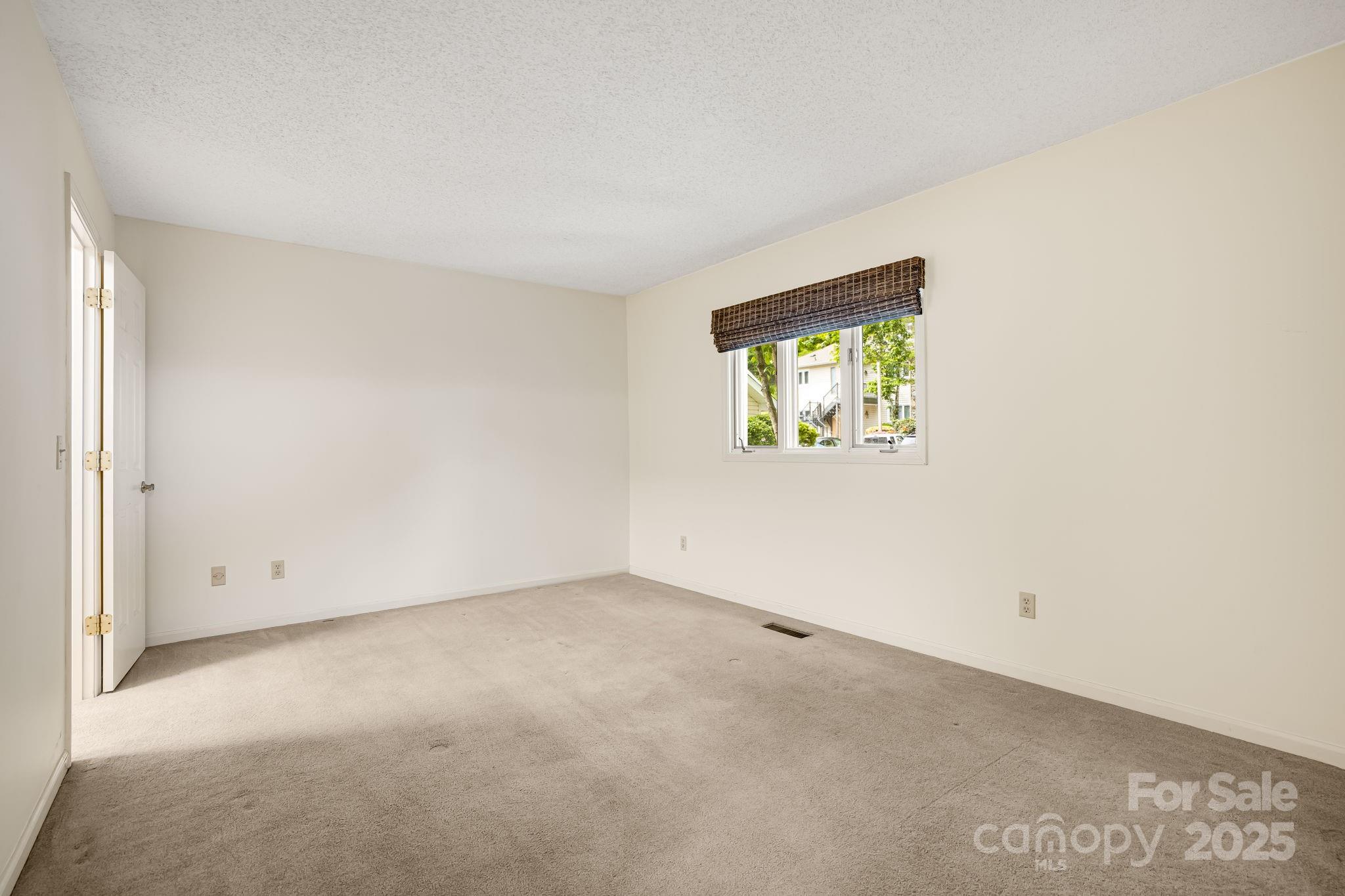 411 Britton Creek Drive 401 Property Photo 16