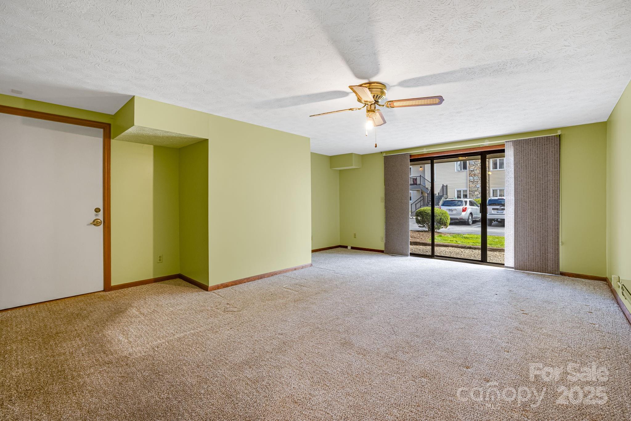 411 Britton Creek Drive 401 Property Photo 22