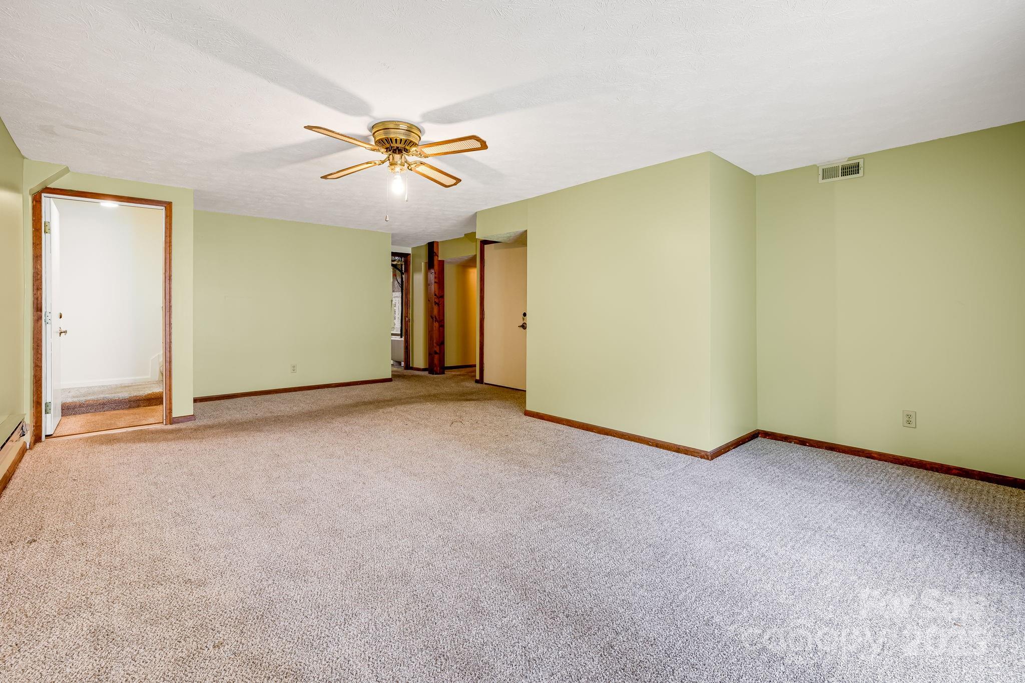 411 Britton Creek Drive 401 Property Photo 23