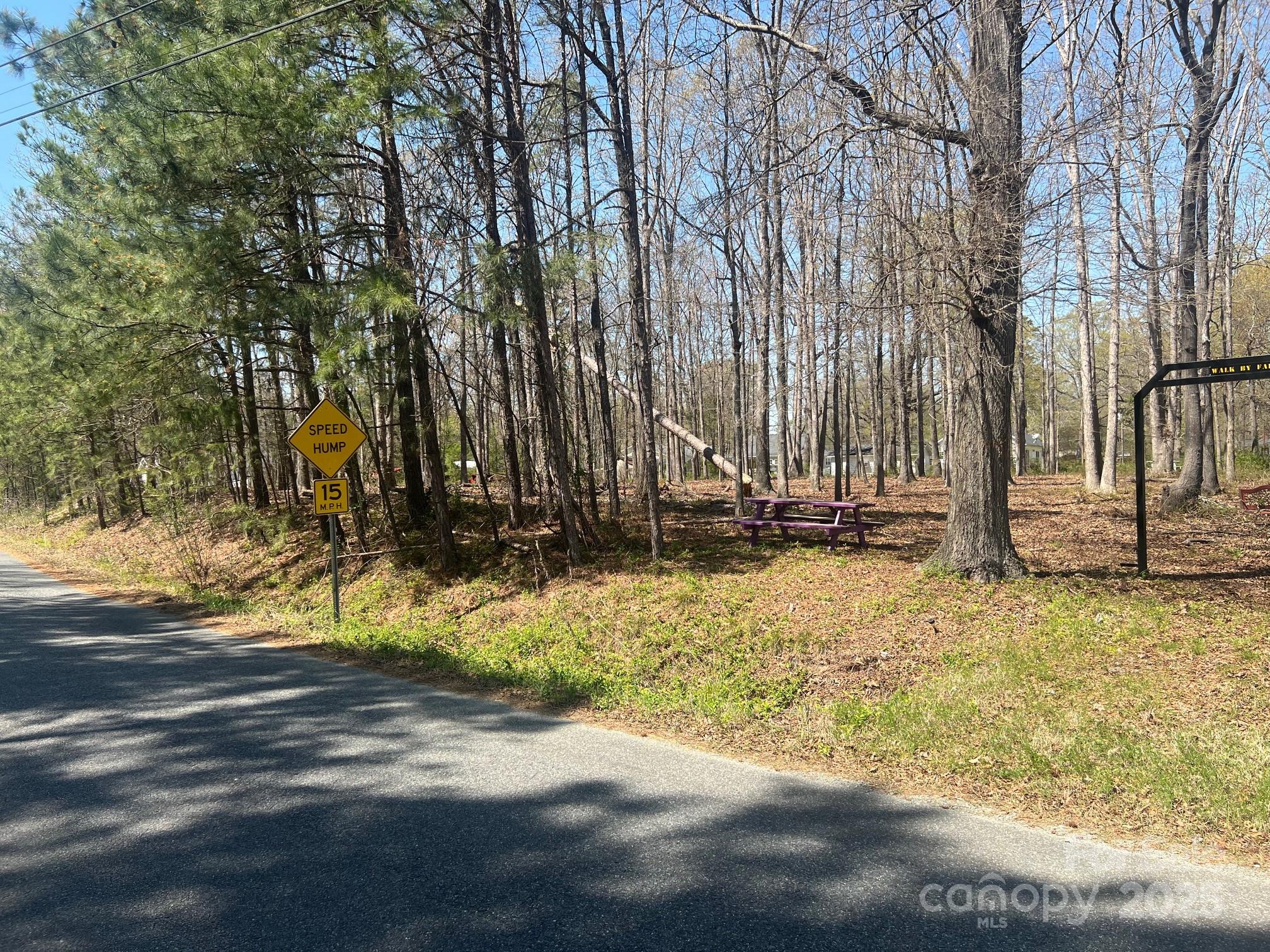 904 Mill Street Property Photo 4