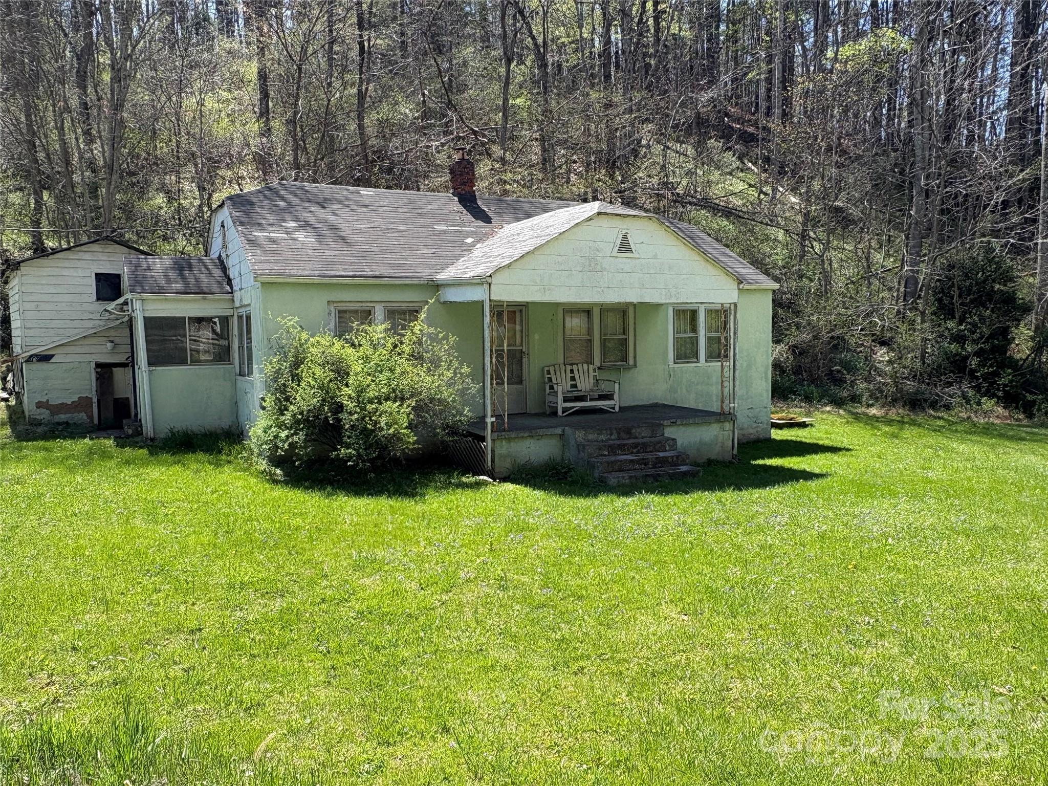 8951 Us 25/70 Highway Property Photo