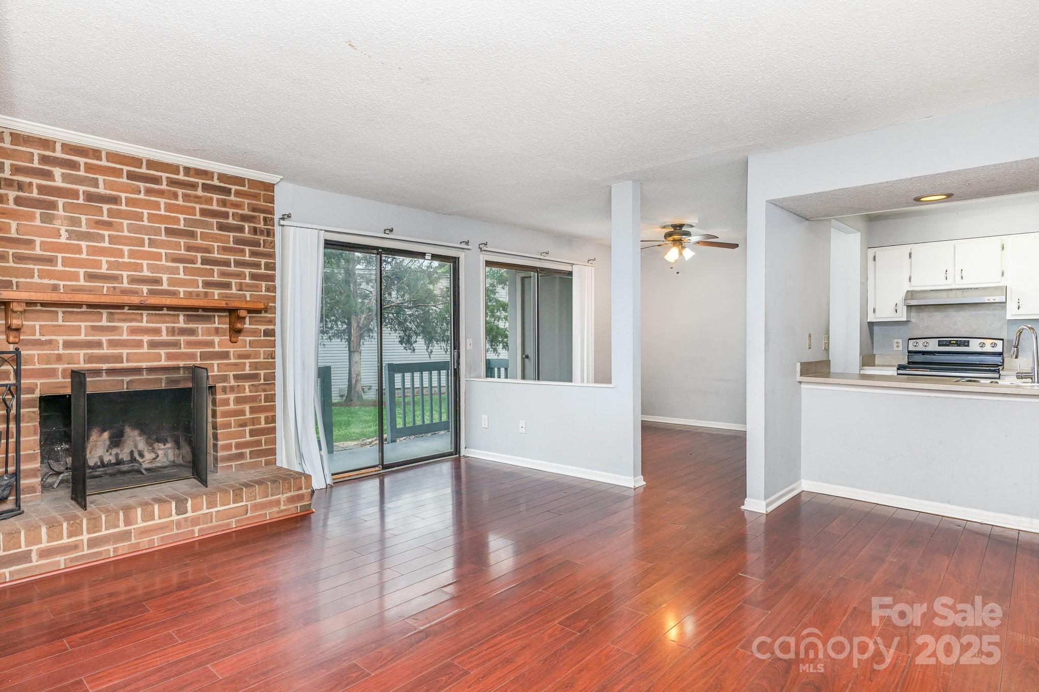 10967 Harrowfield Road Property Photo