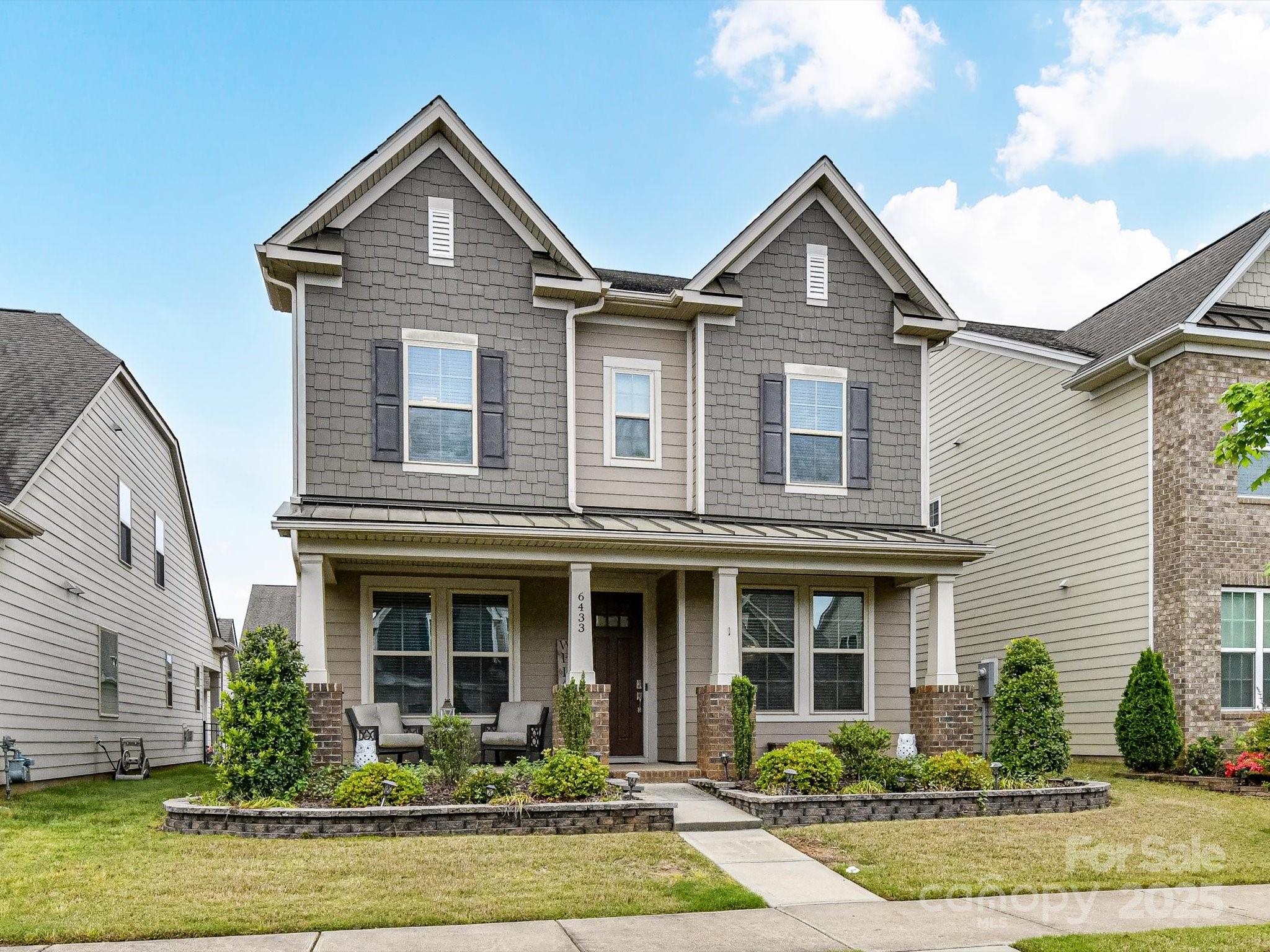 6433 Raffia Road Property Photo
