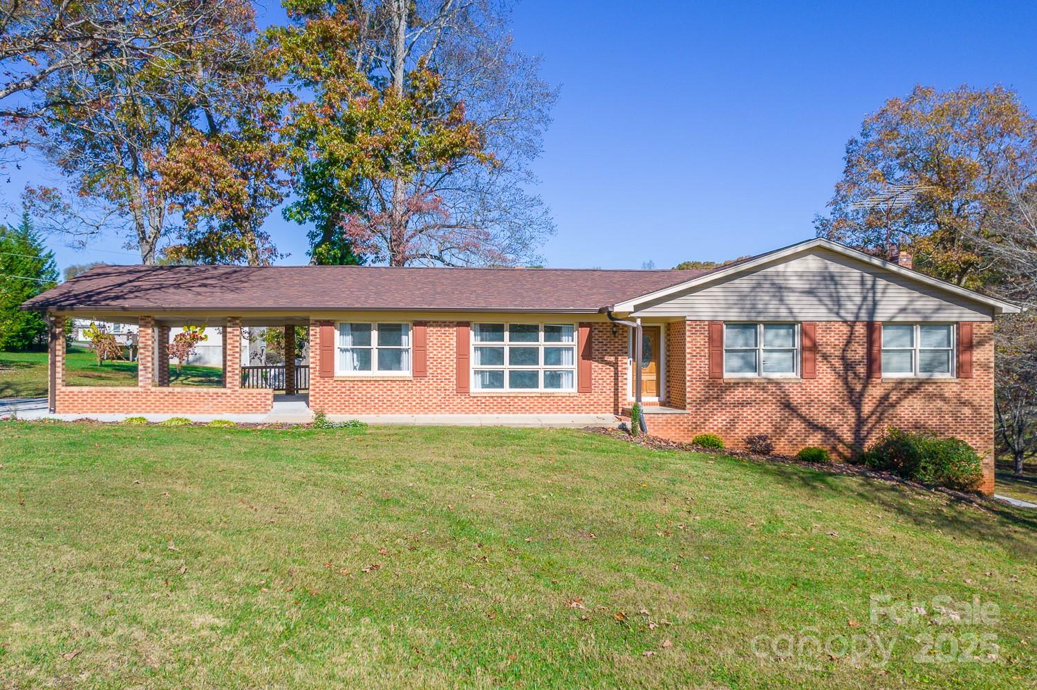 2115 Olde Farm Road Property Photo