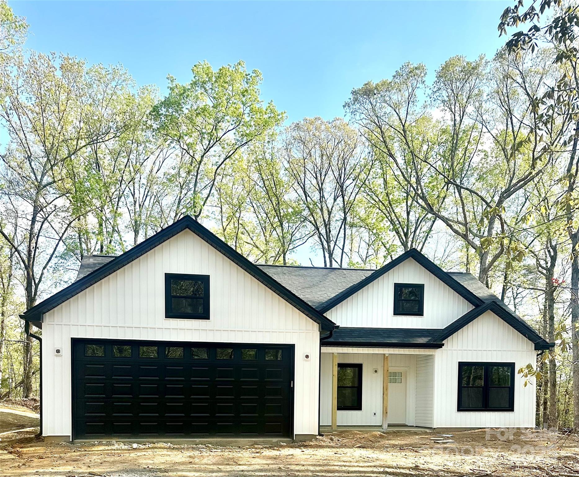 210 Carolina Drive 1000(&999) Property Photo