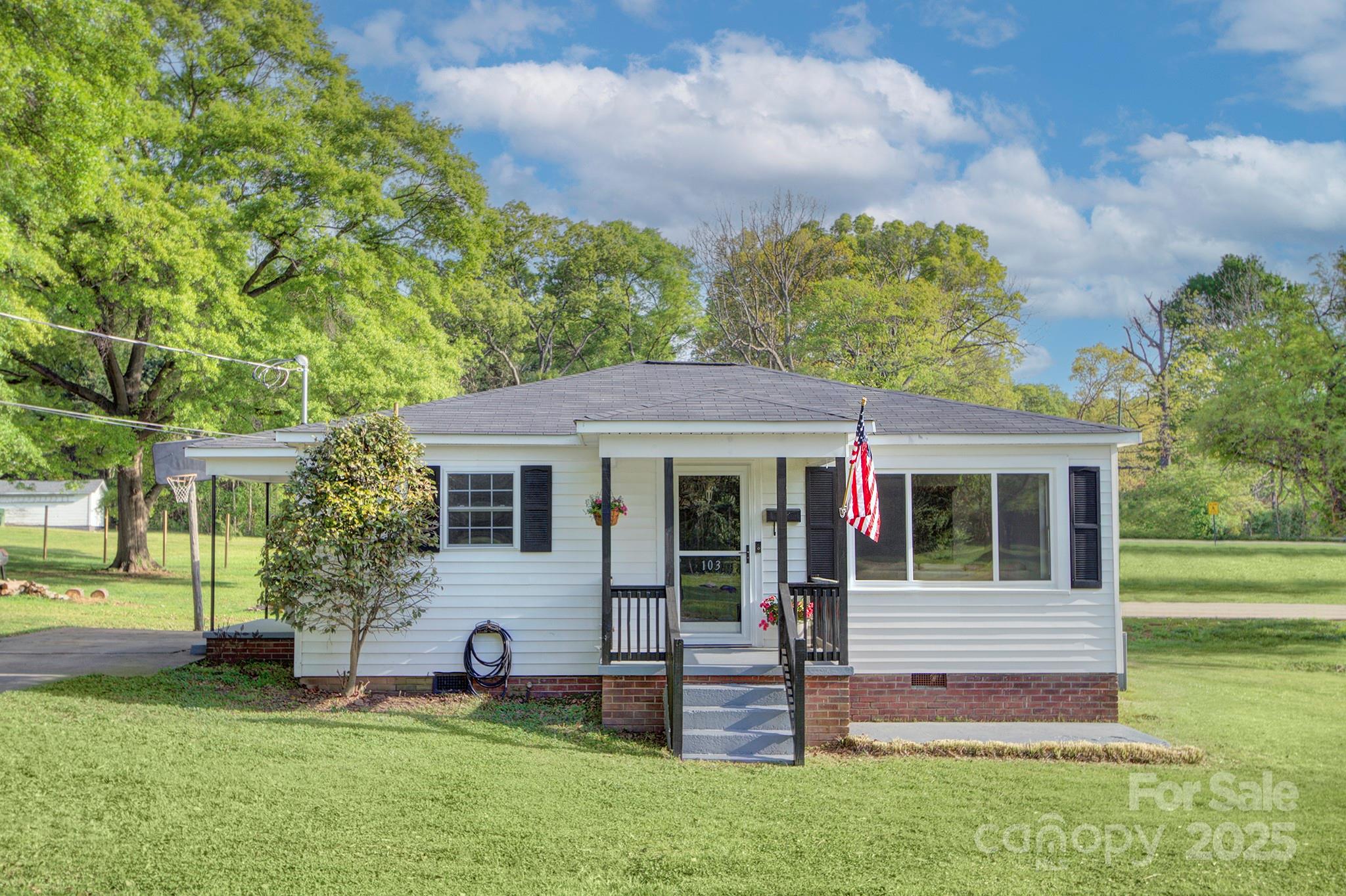 103 Moore Avenue Property Photo
